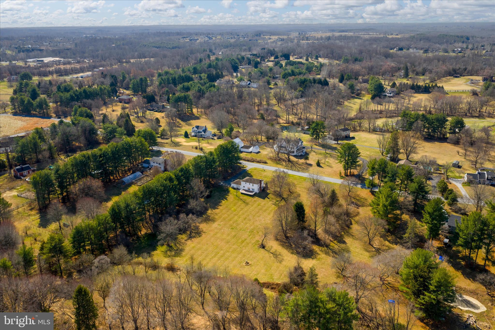 THE WARFIELDS - Residential