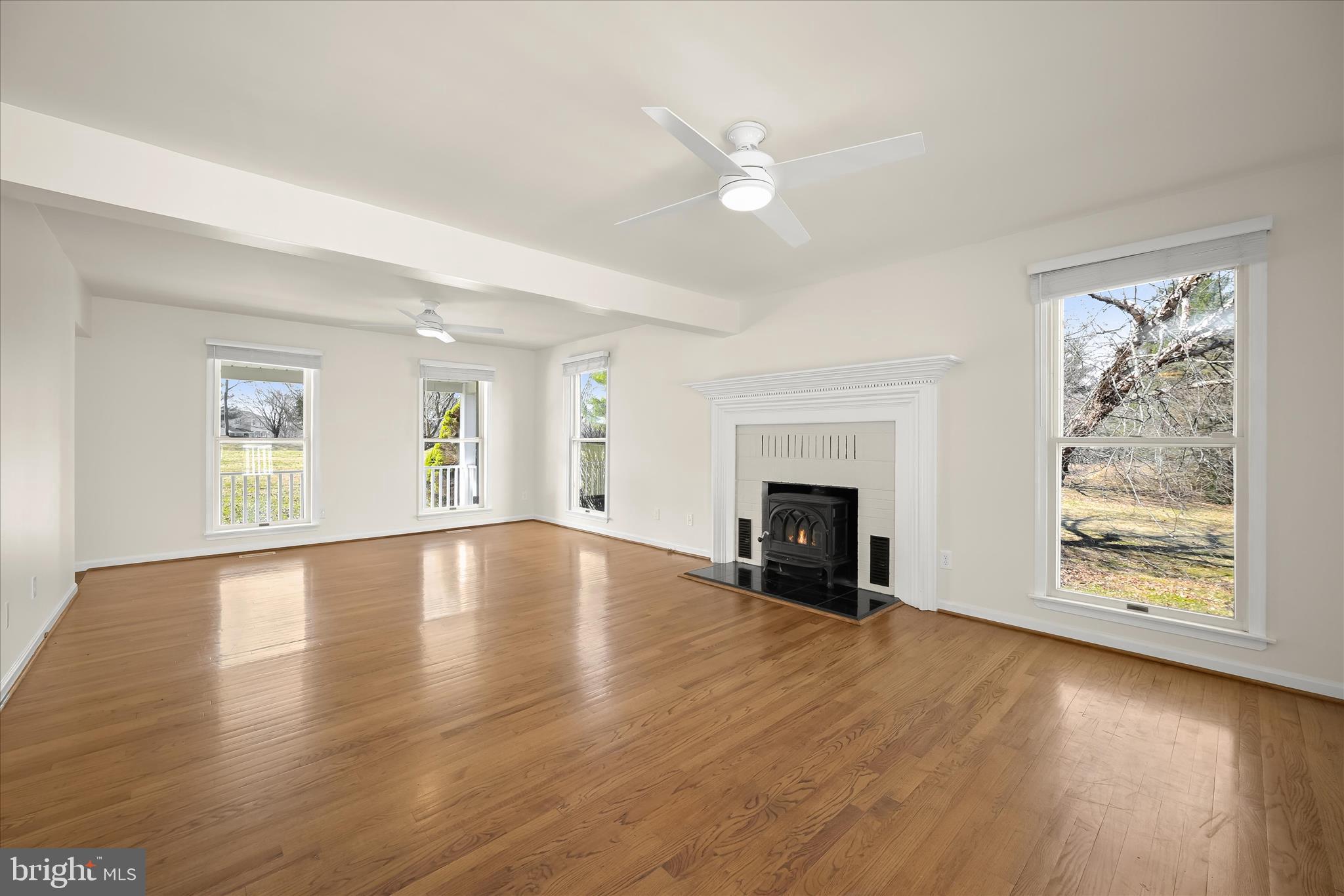 THE WARFIELDS - Residential