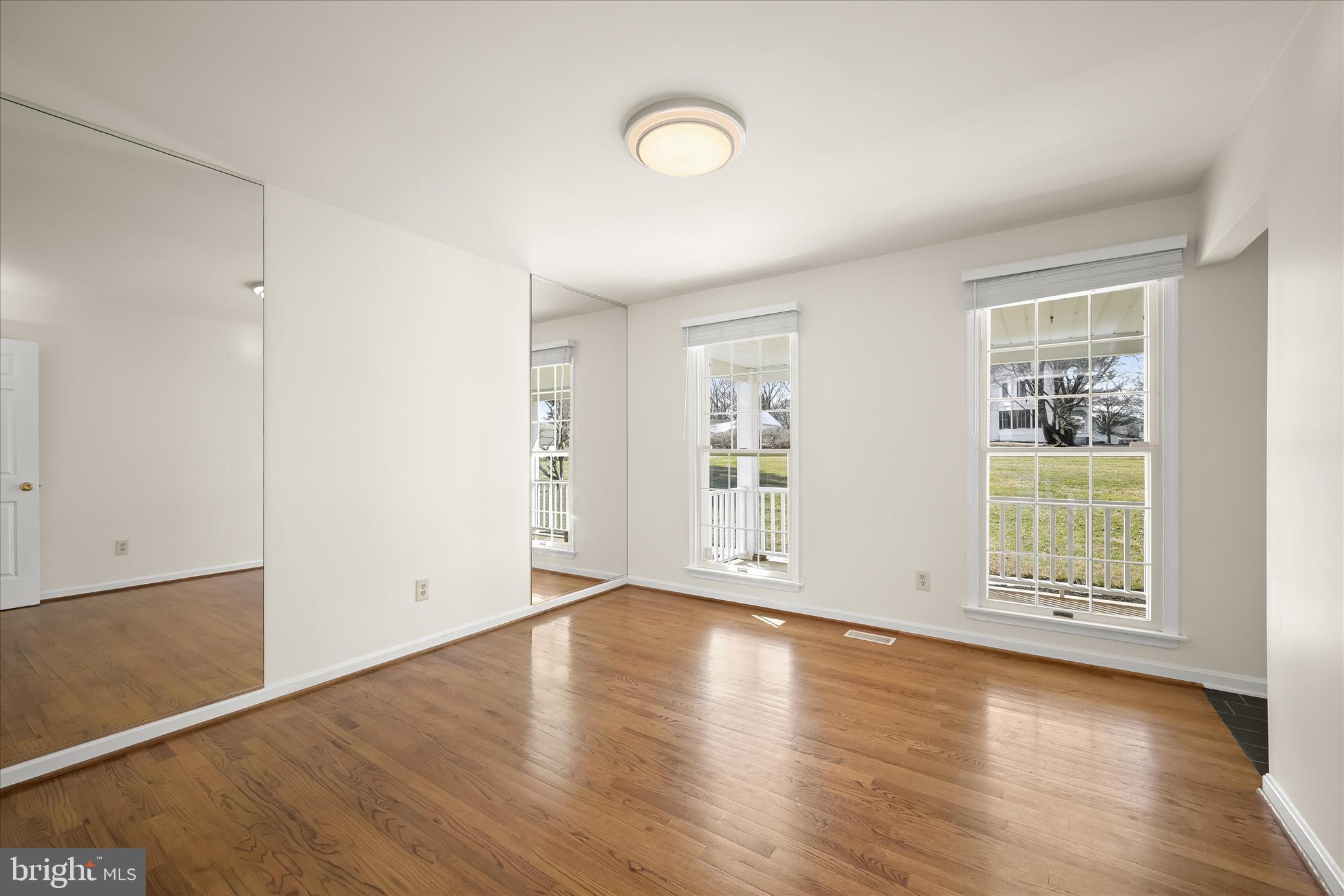 THE WARFIELDS - Residential