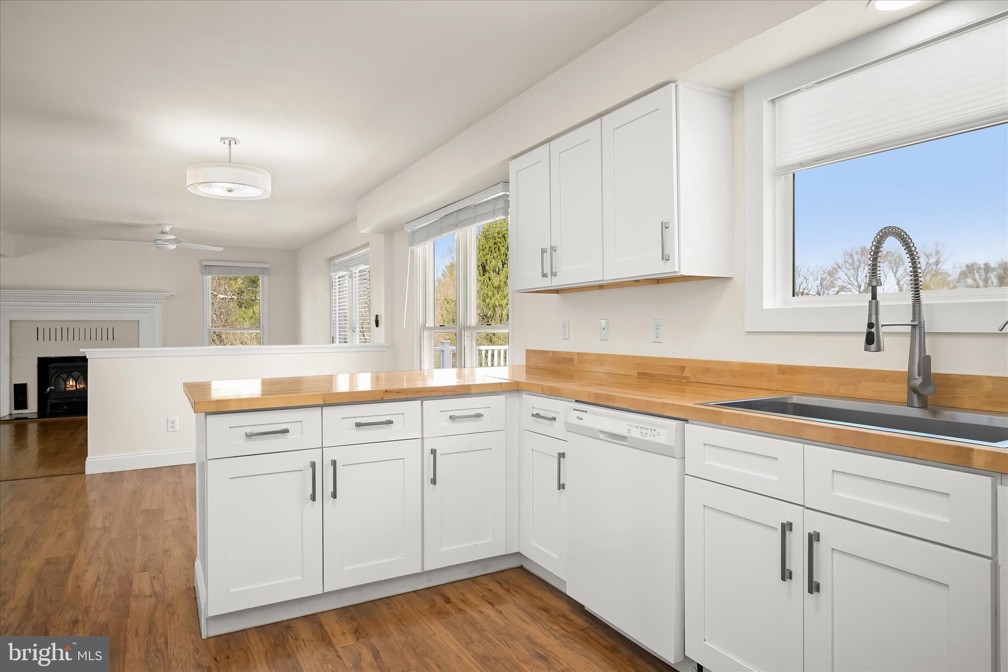 THE WARFIELDS - Residential