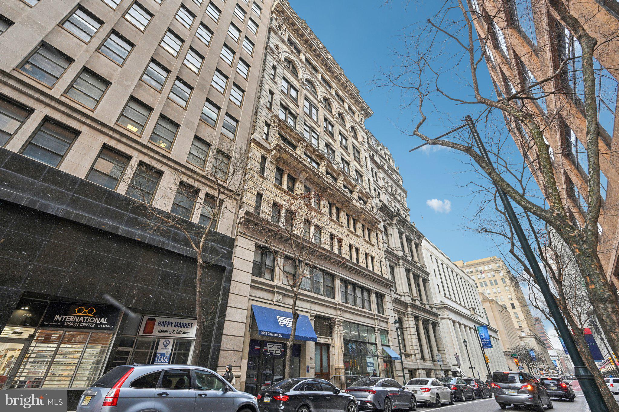 SOCIETY HILL - Residential