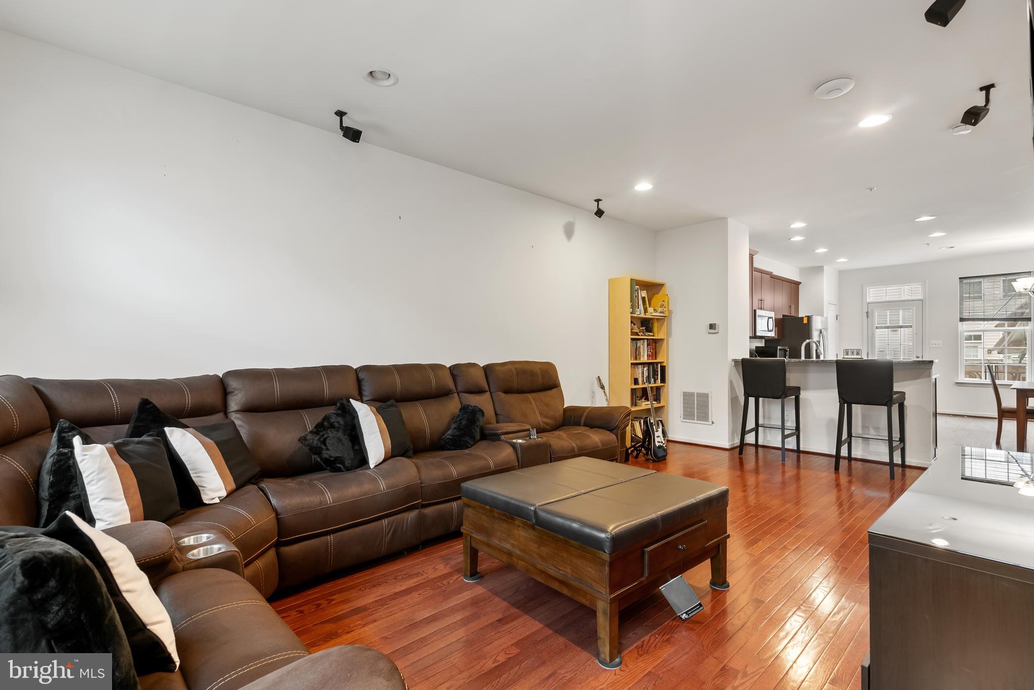 O'DONNELL SQUARE - Residential