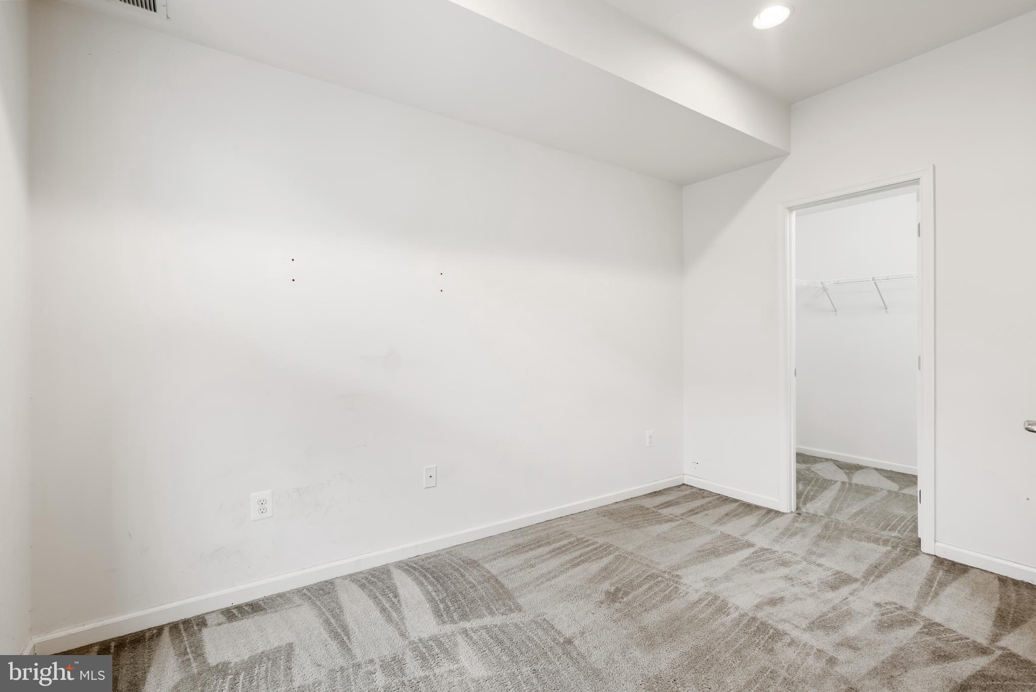 O'DONNELL SQUARE - Residential