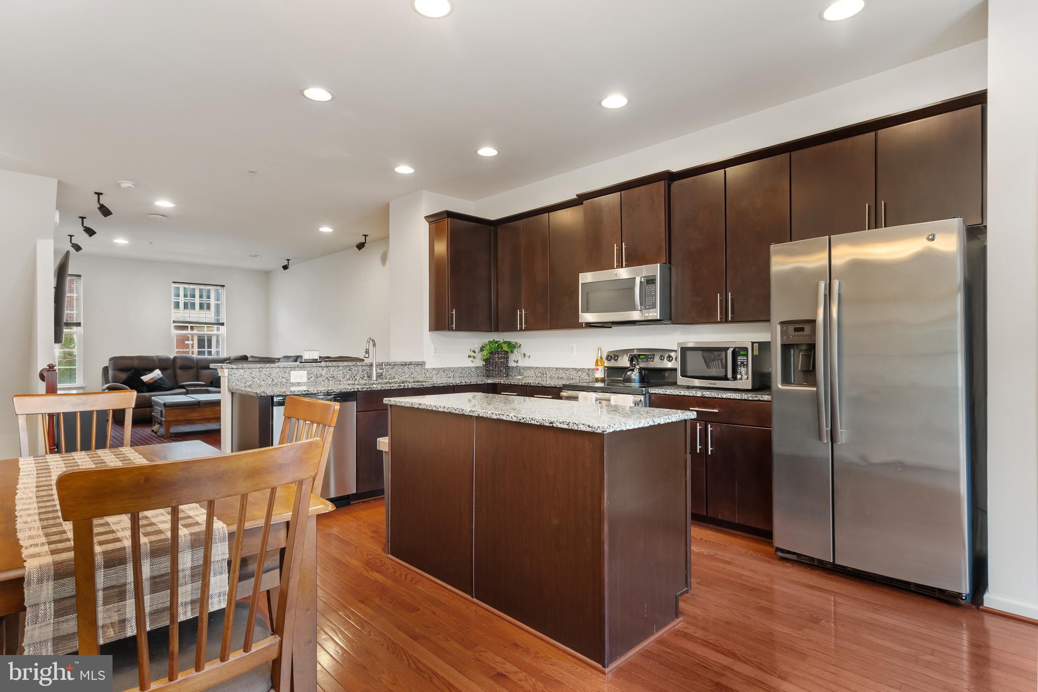 O'DONNELL SQUARE - Residential