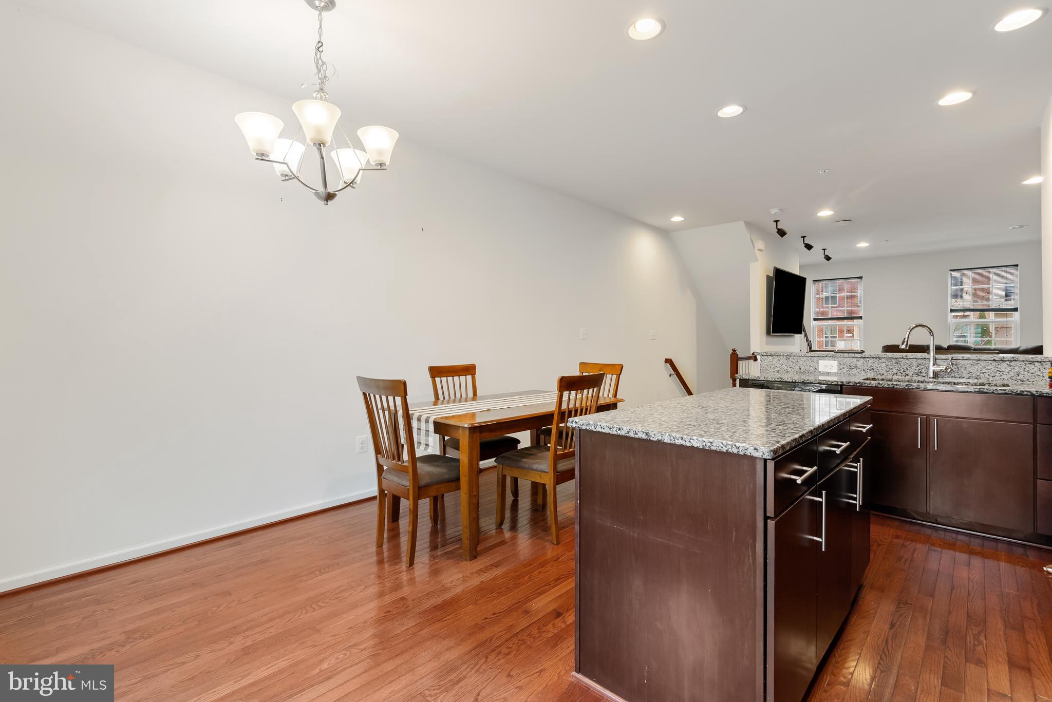 O'DONNELL SQUARE - Residential