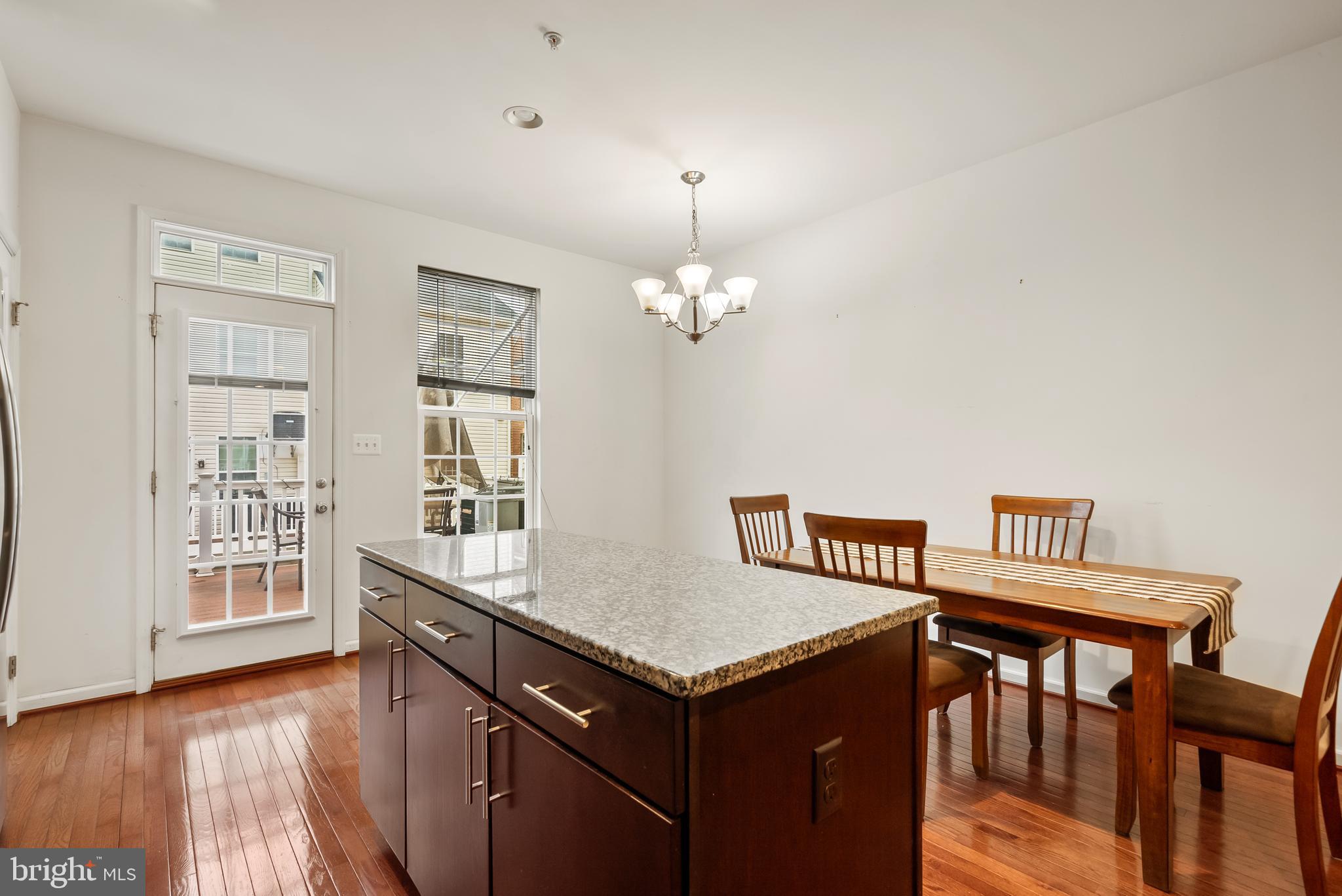 O'DONNELL SQUARE - Residential