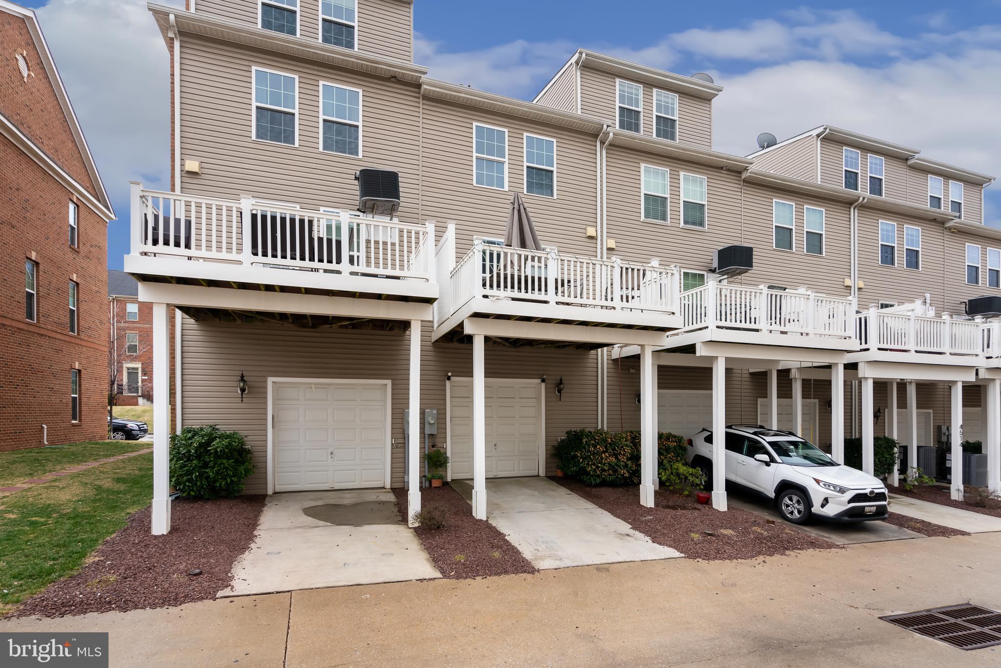 O'DONNELL SQUARE - Residential