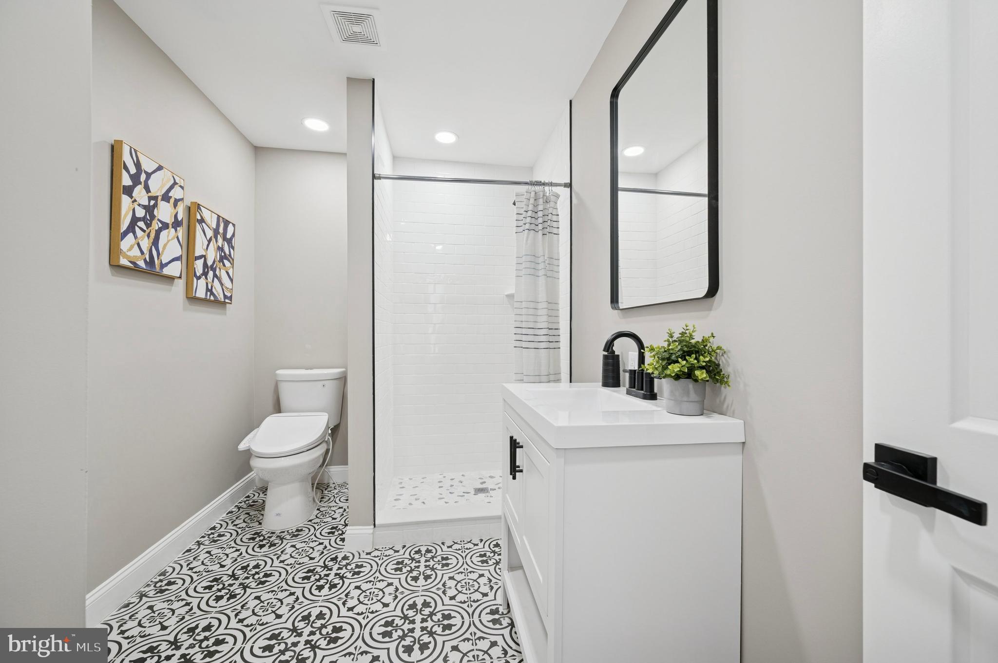 GERMANTOWN - Residential