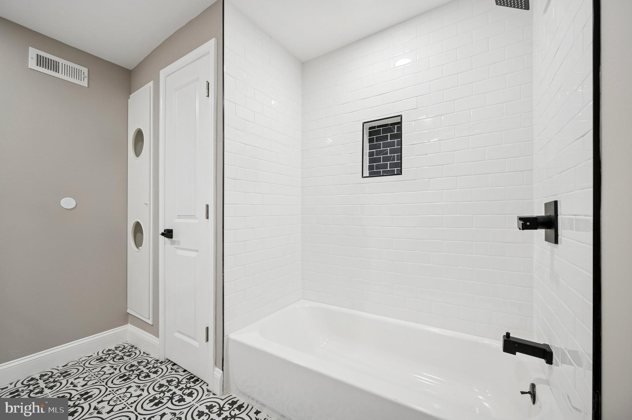 GERMANTOWN - Residential