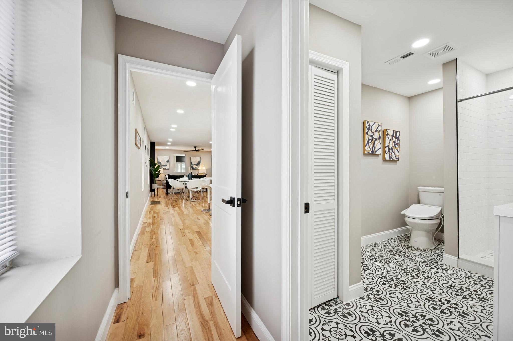 GERMANTOWN - Residential