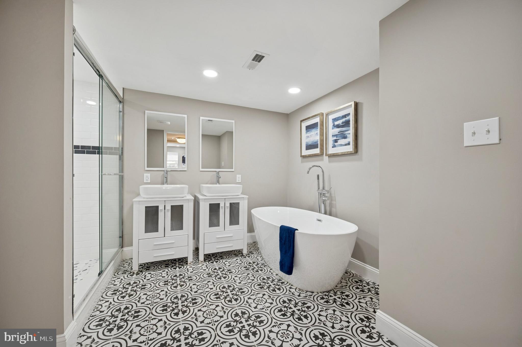 GERMANTOWN - Residential