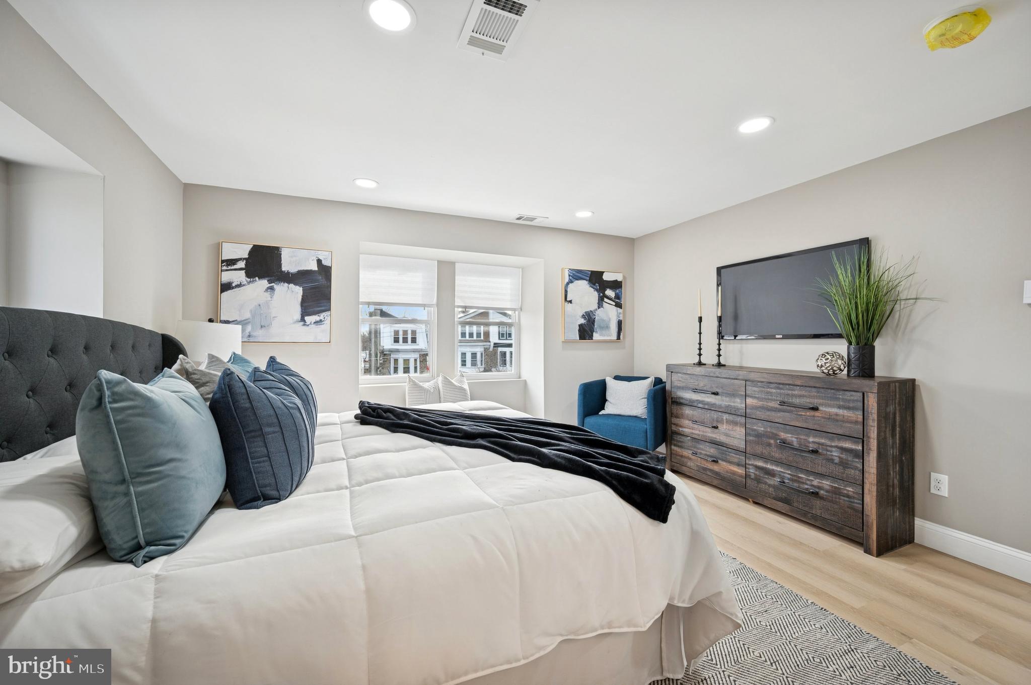 GERMANTOWN - Residential