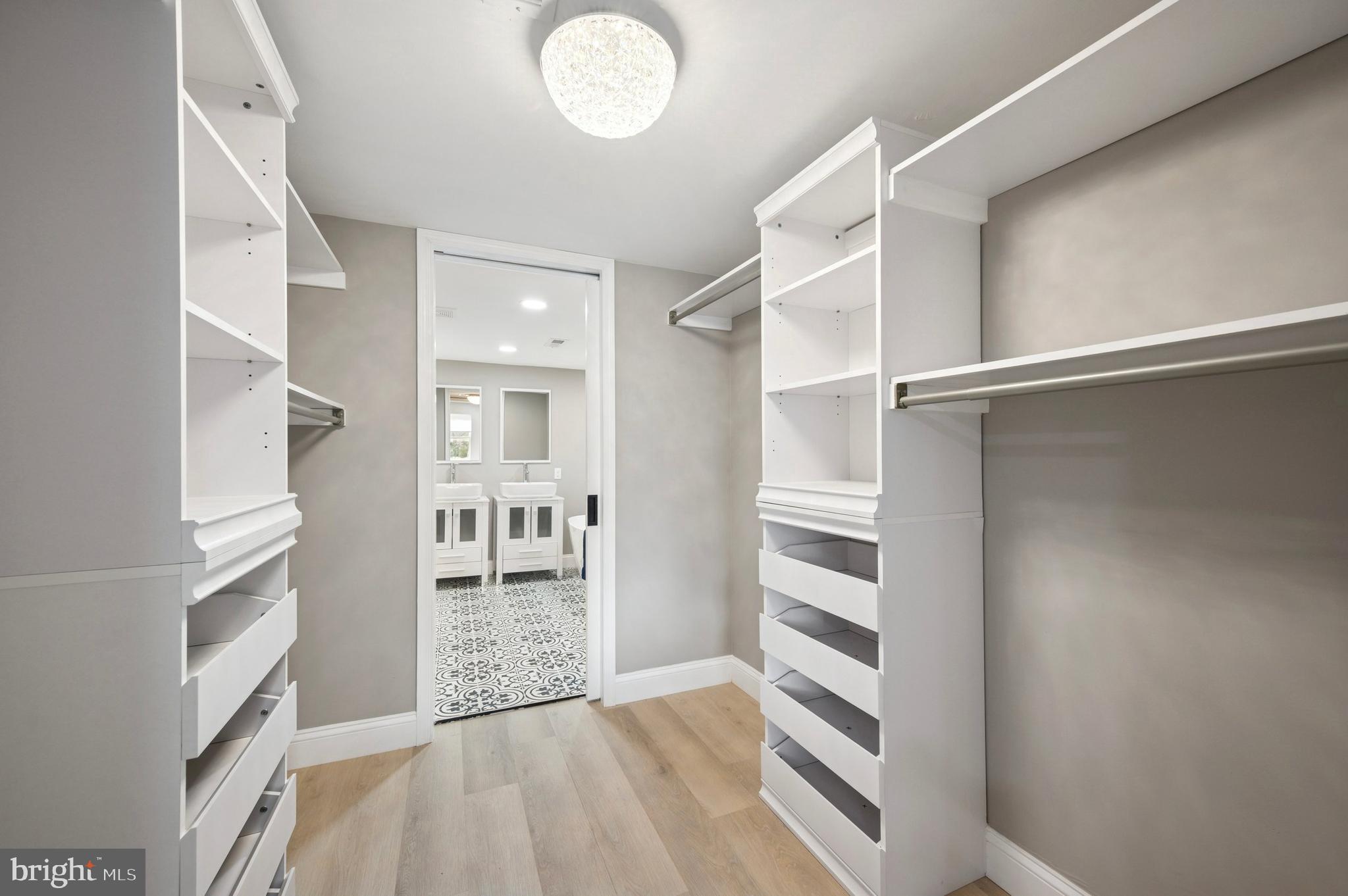 GERMANTOWN - Residential