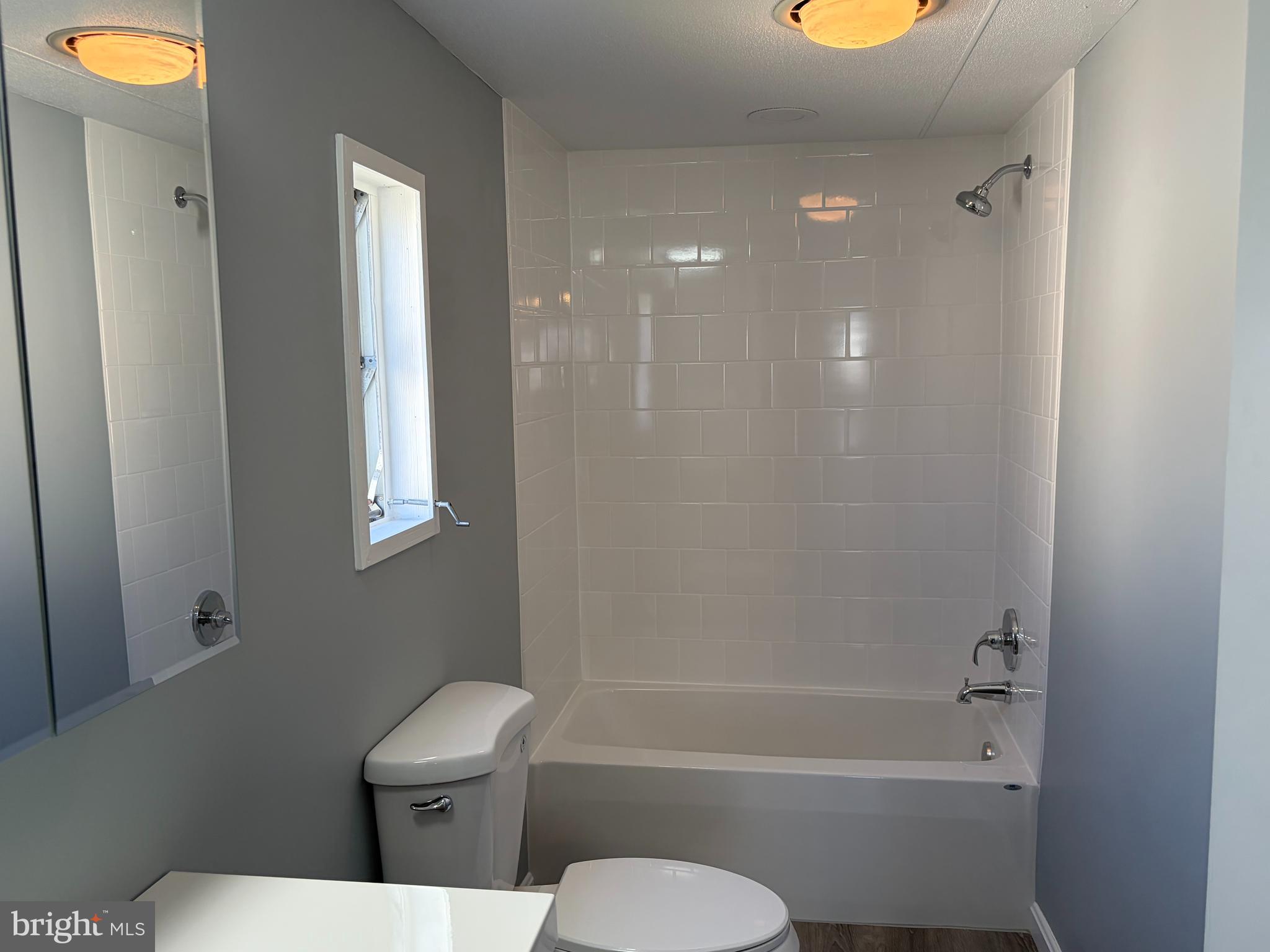 BRIARWOOD ESTATES - Residential