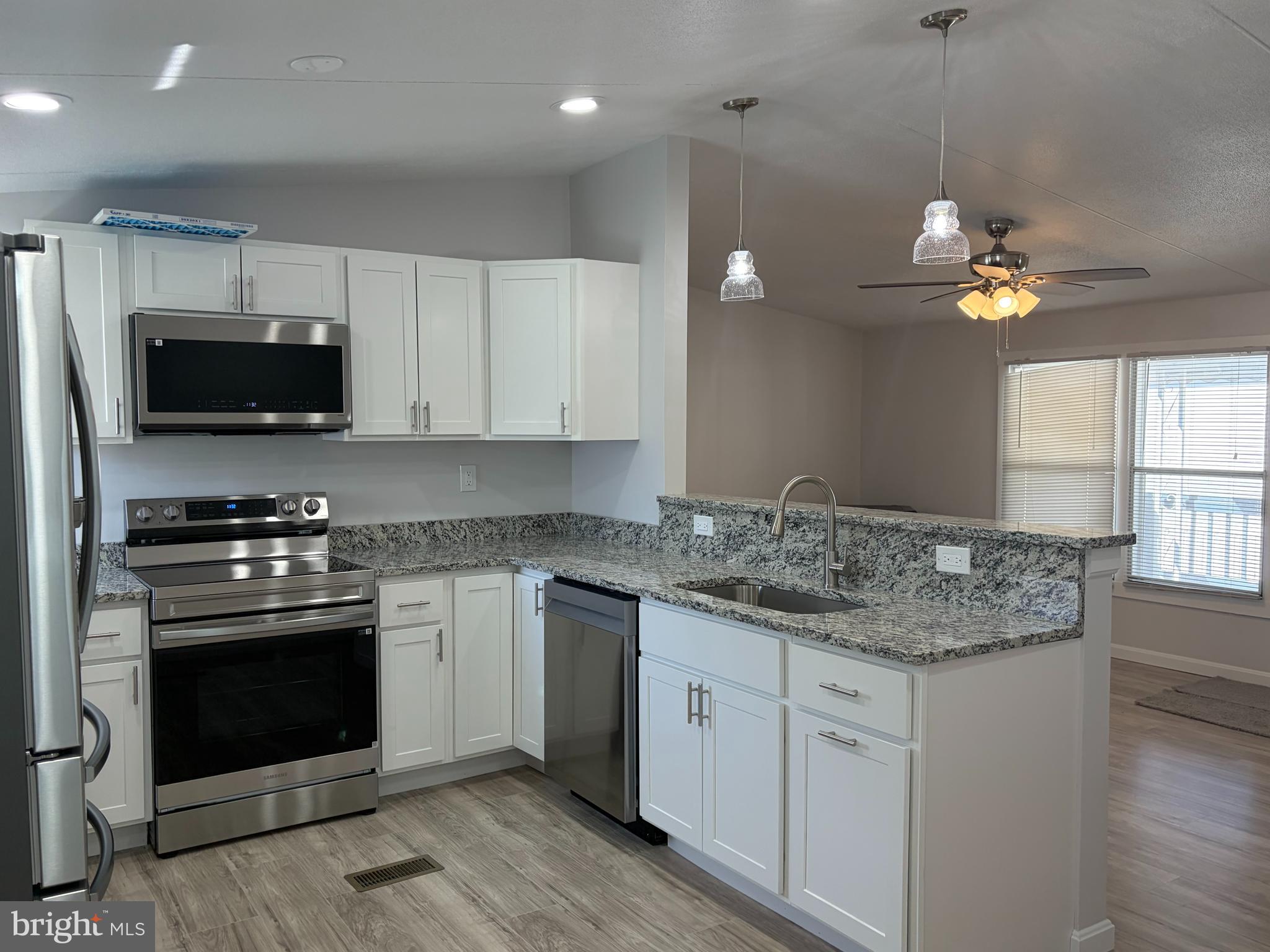 BRIARWOOD ESTATES - Residential