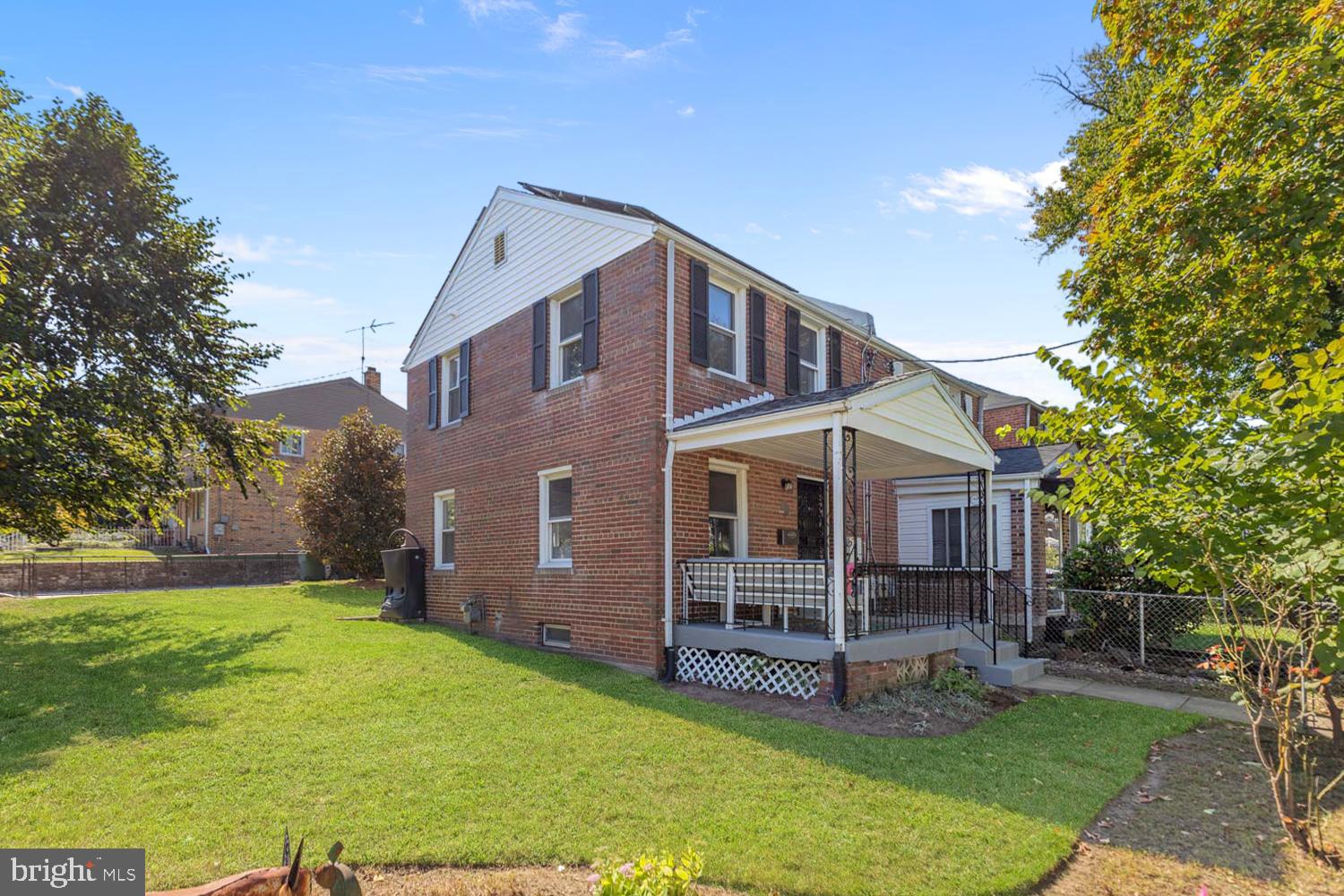 735 EMERSON STREET NE