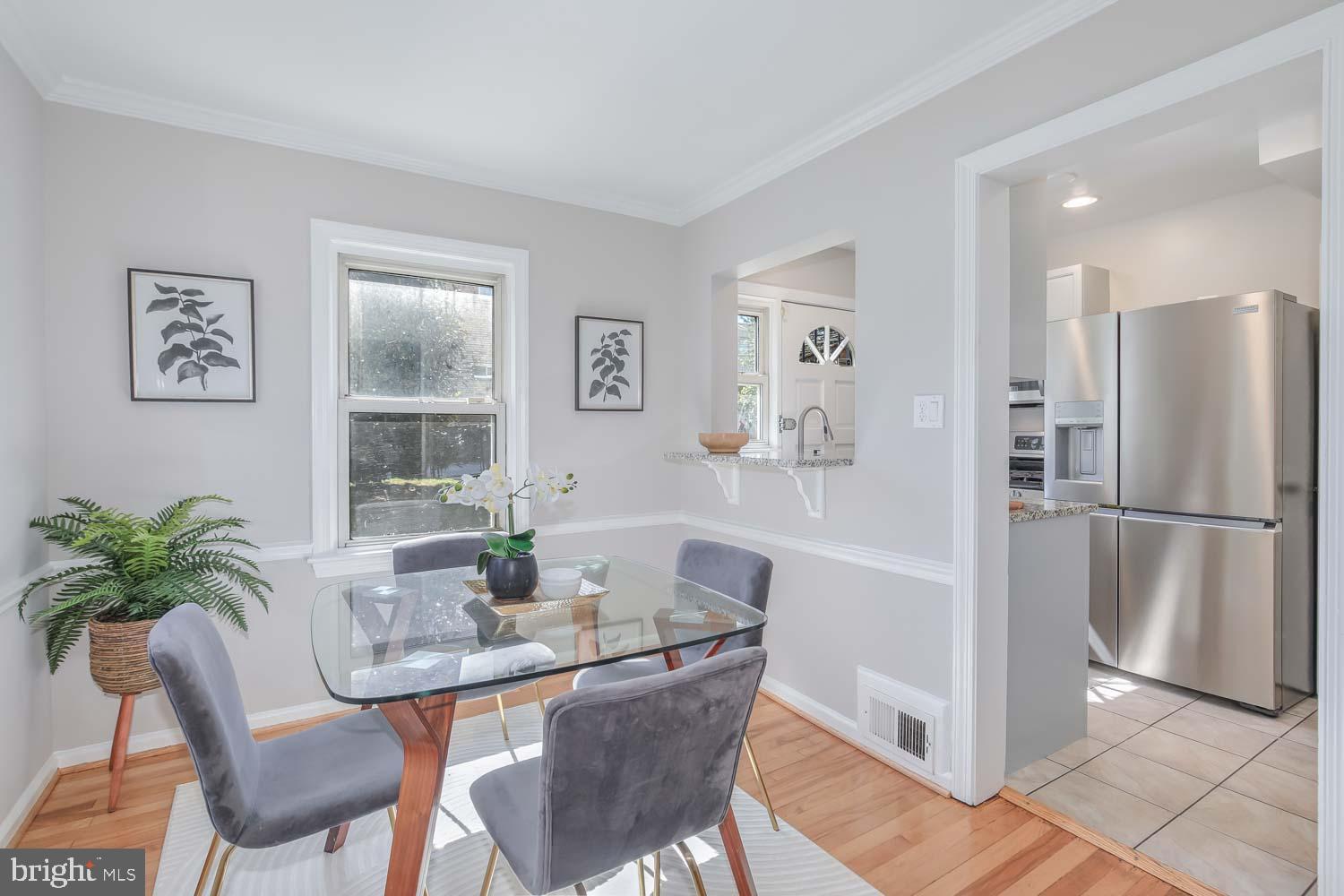 735 EMERSON STREET NE