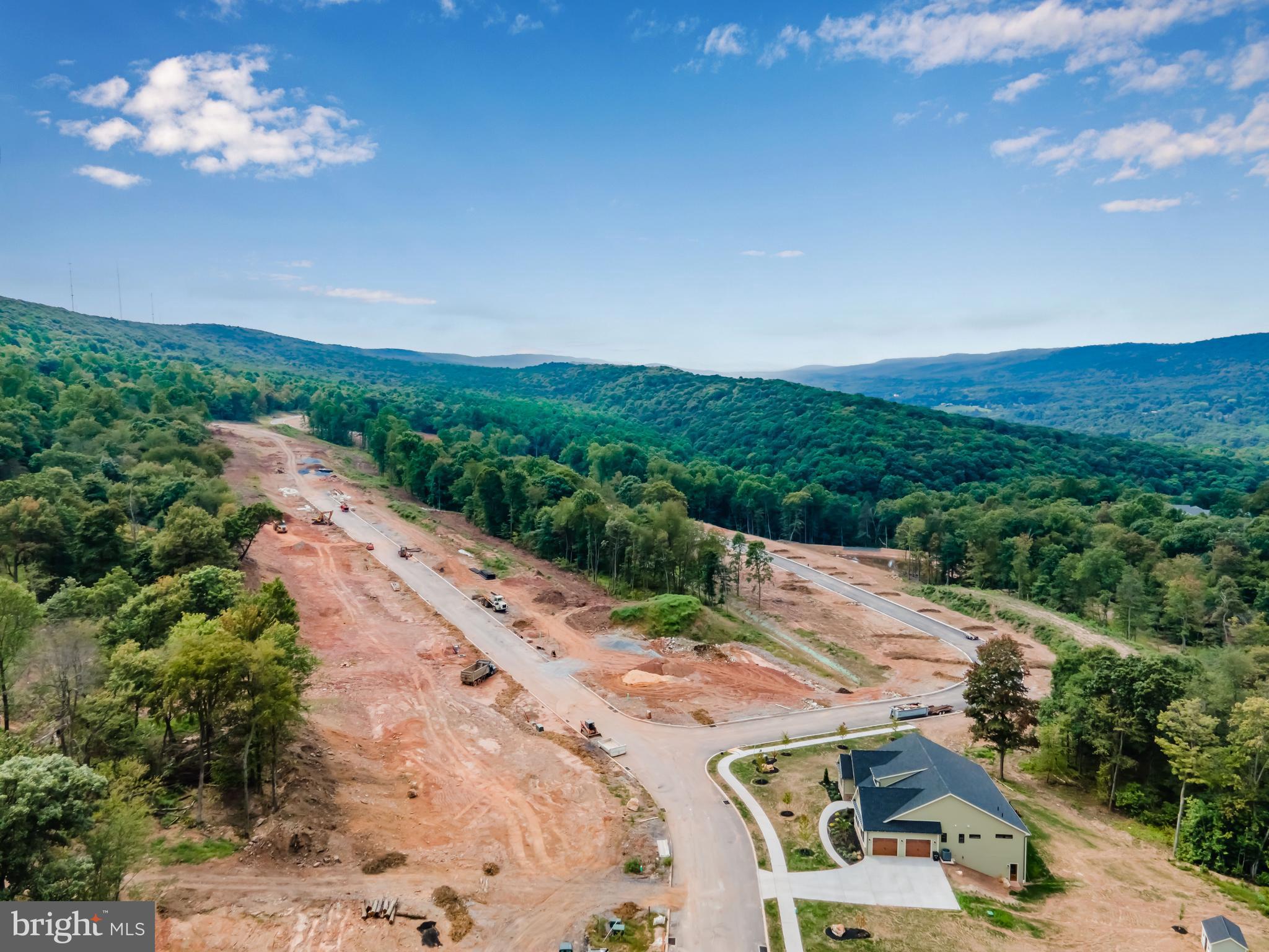 ROCKVILLE ESTATES - Land