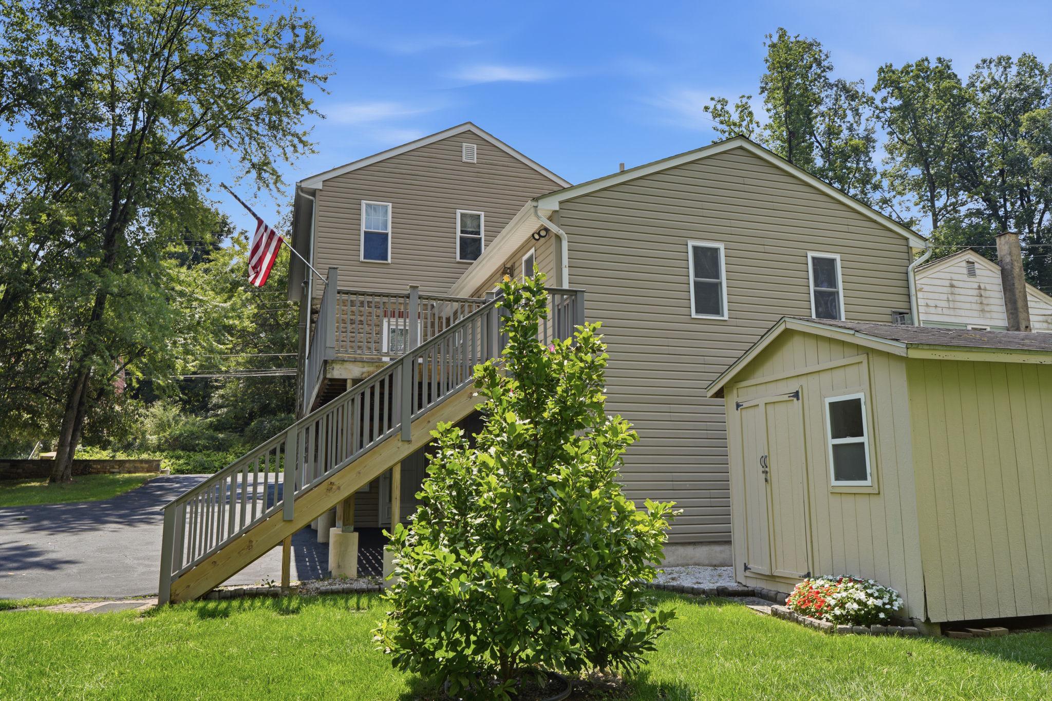 211 SHADY LANE