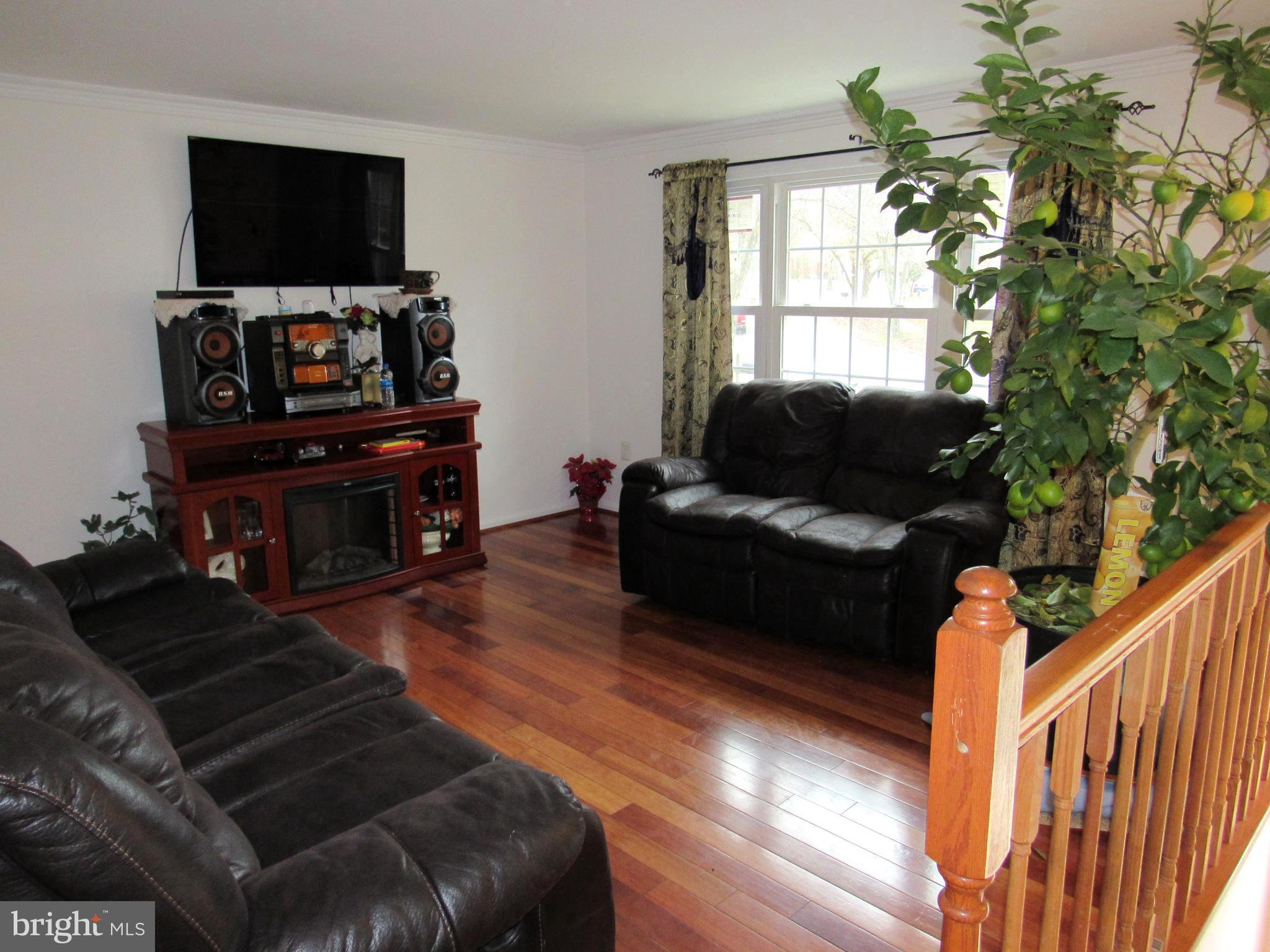 OLD FORT HILLS PLAT SIX - Residential