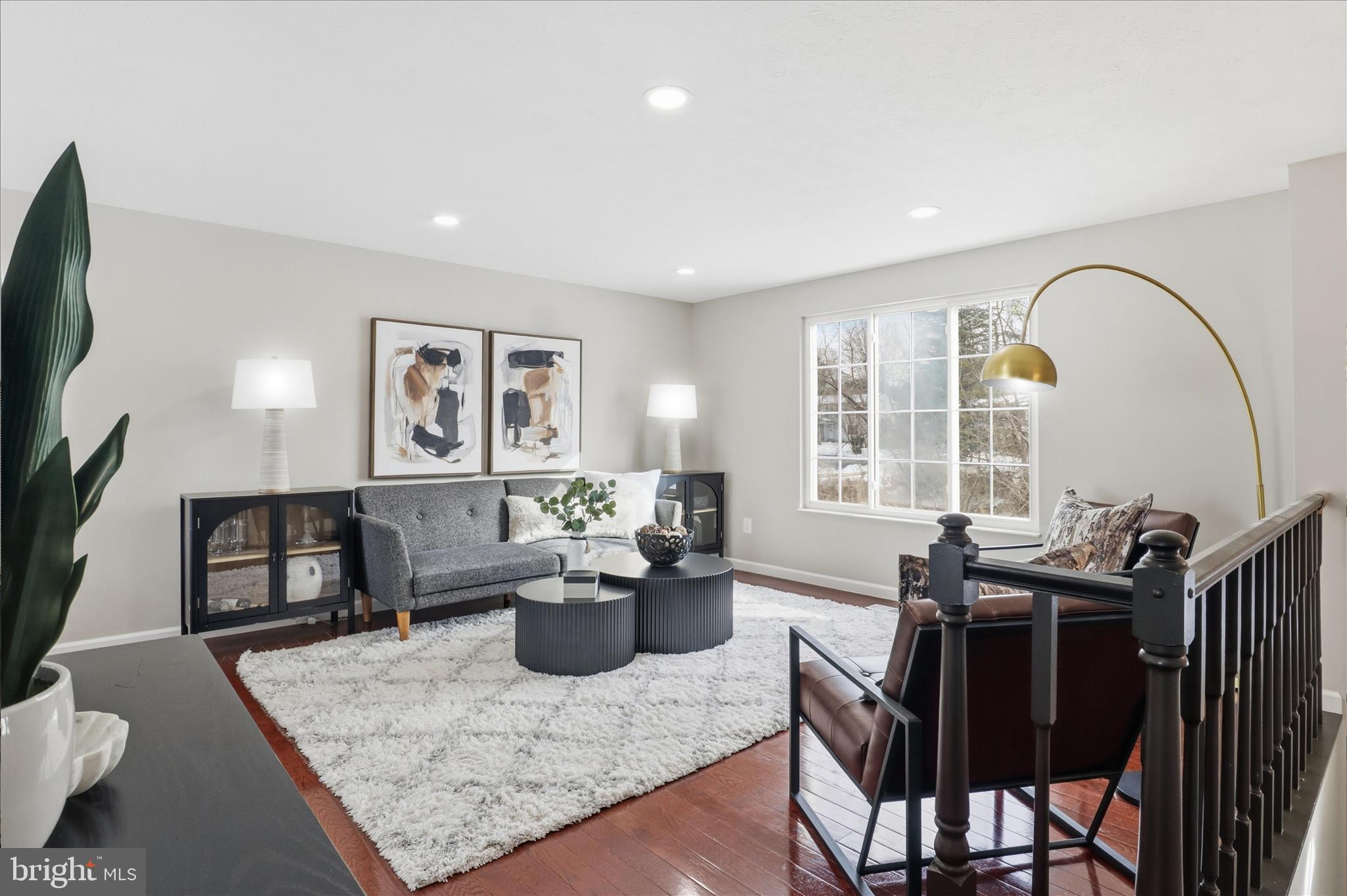 9404 WROUGHT IRON COURT