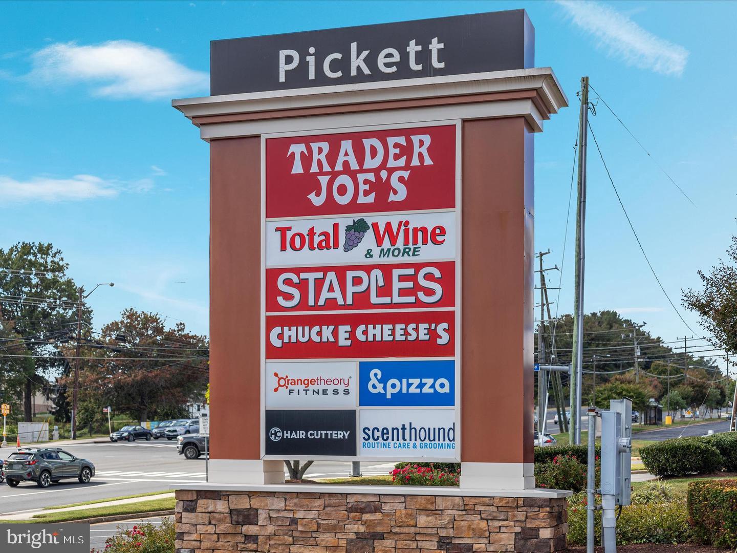 STARLIT PONDS - Residential