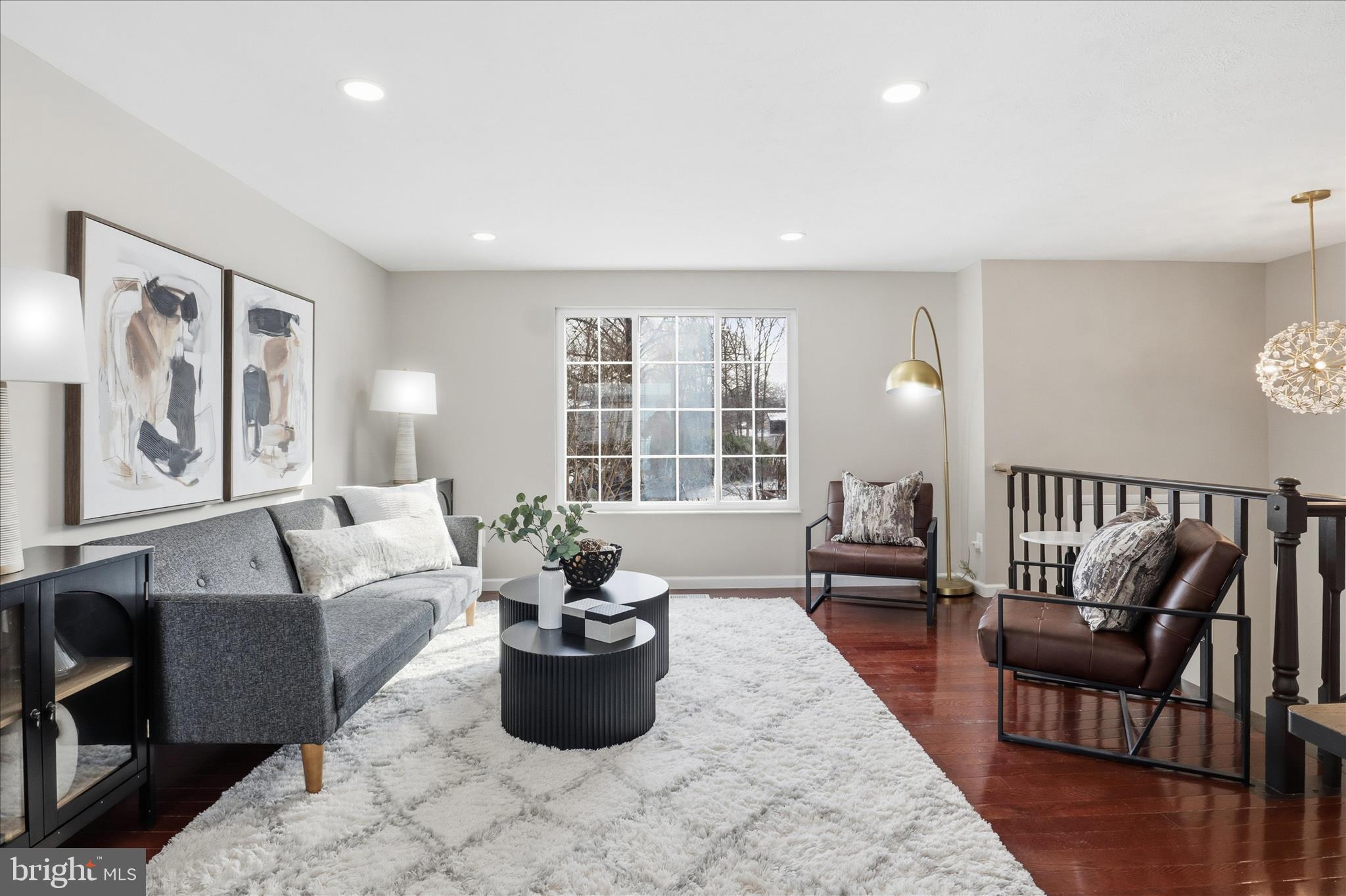 9404 WROUGHT IRON COURT