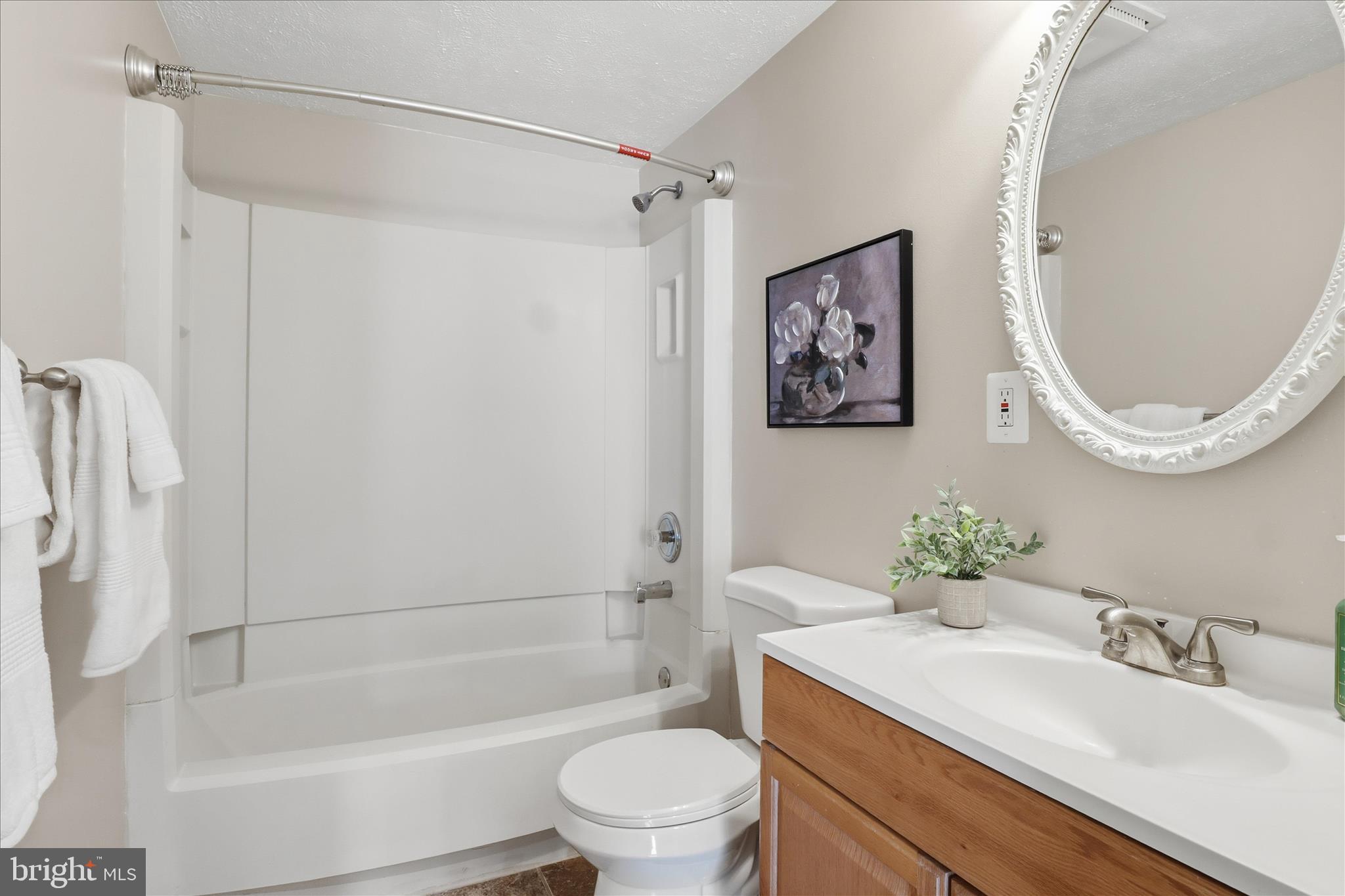 STARLIT PONDS - Residential