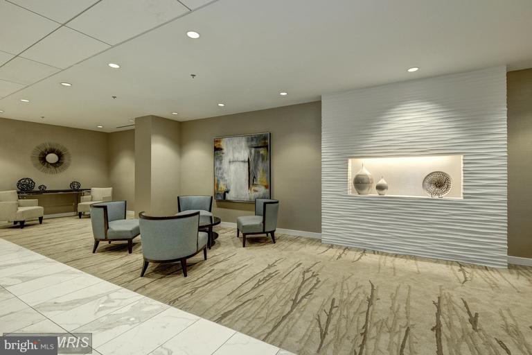 THE KENWOOD - Residential