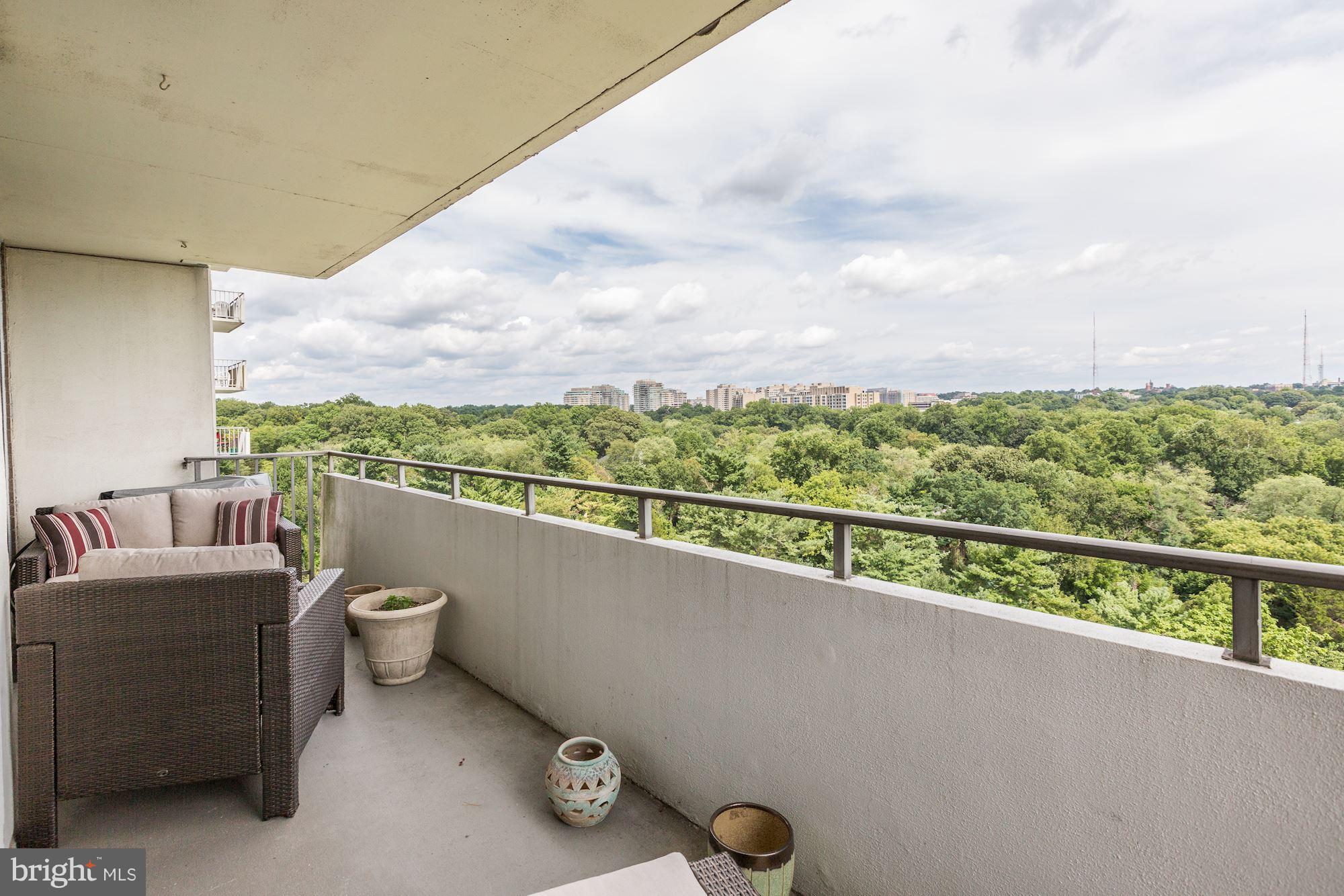 THE KENWOOD - Residential