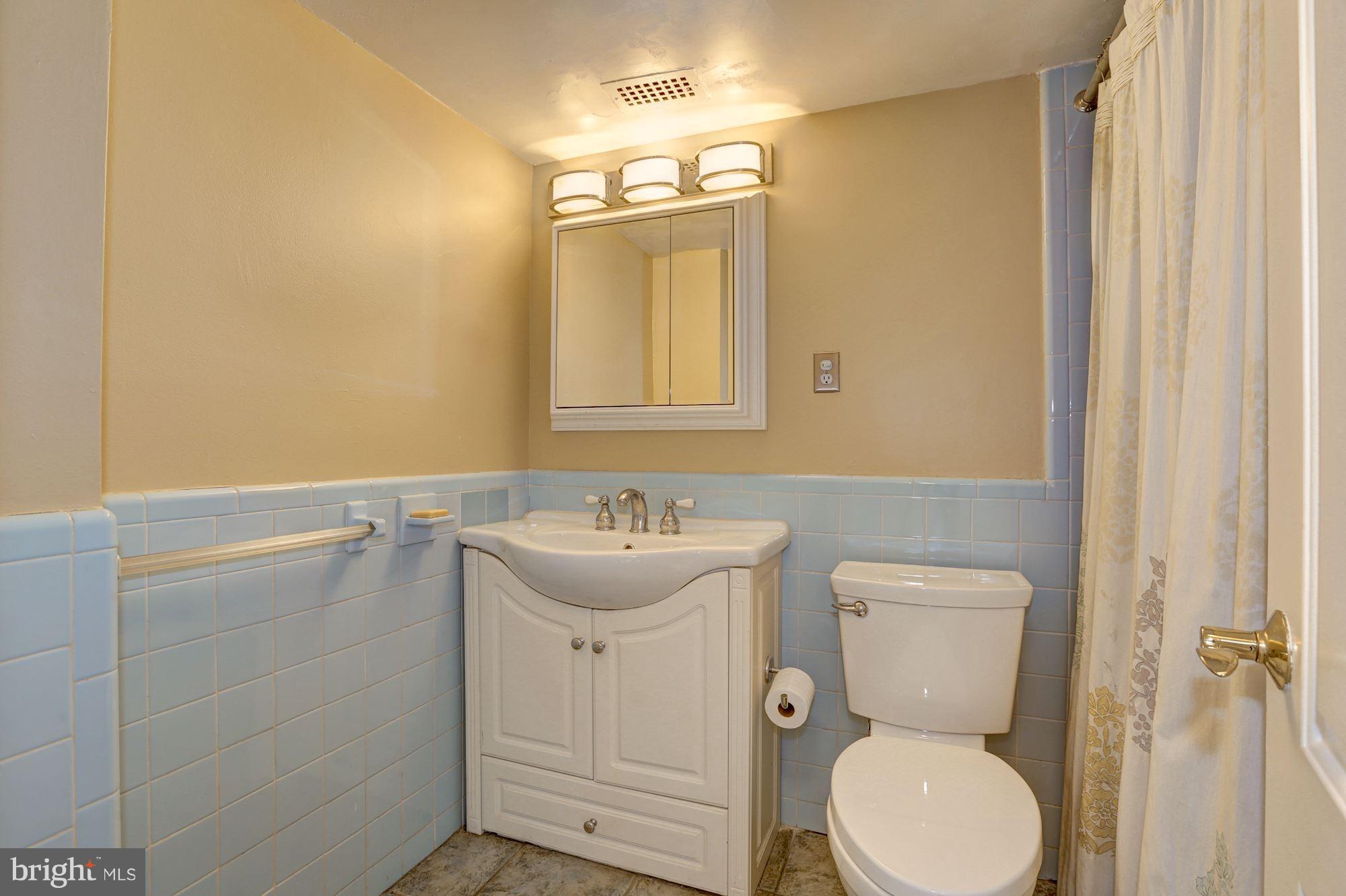 THE KENWOOD - Residential