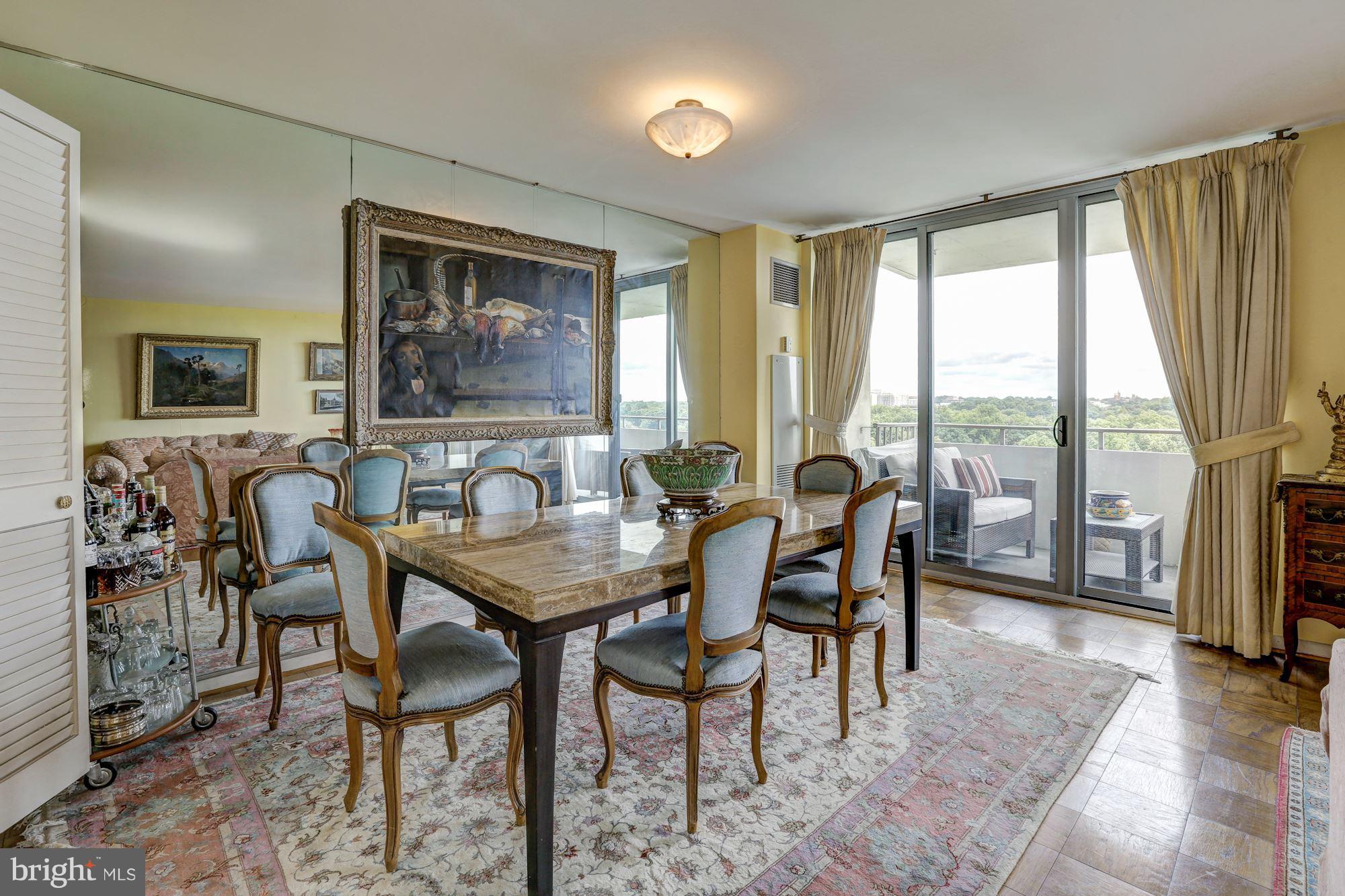 THE KENWOOD - Residential