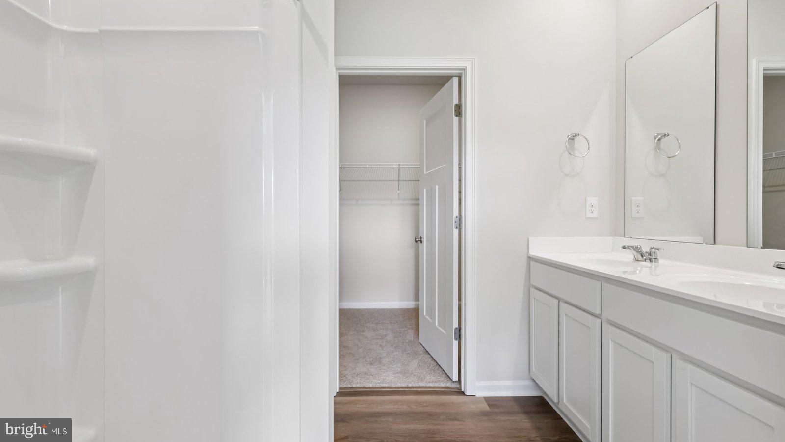 STRAWBERRY FIELDS - Residential