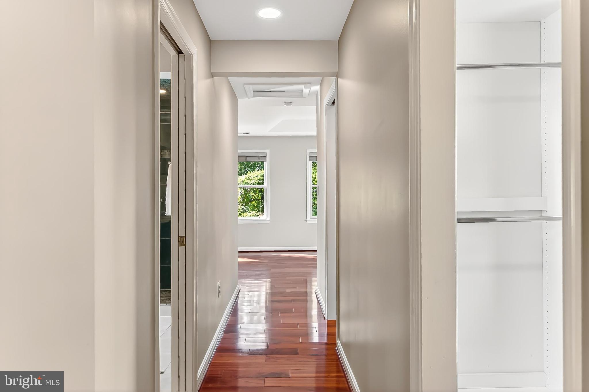 FALLS CHURCH CITY - Residential