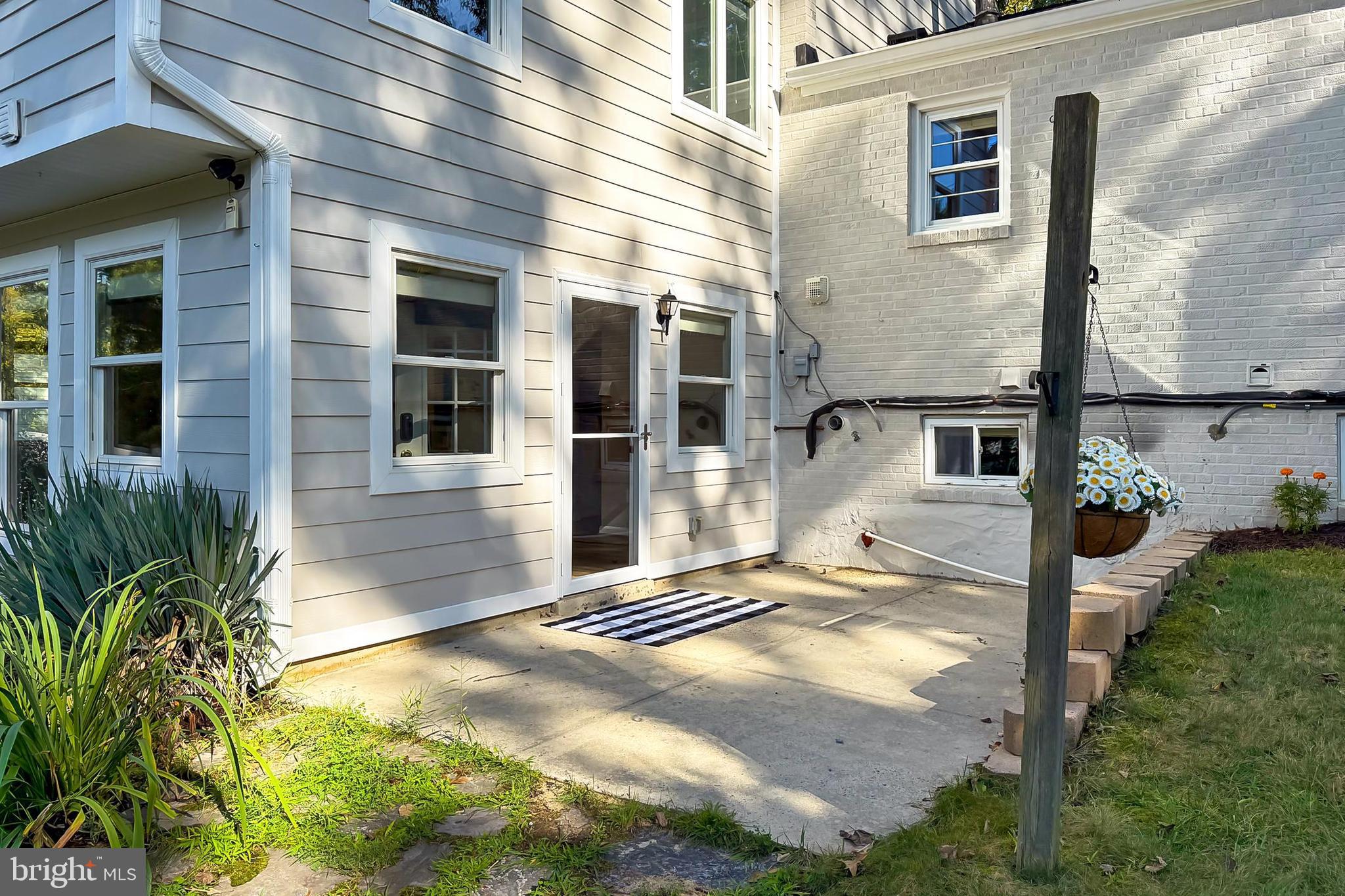 FALLS CHURCH CITY - Residential