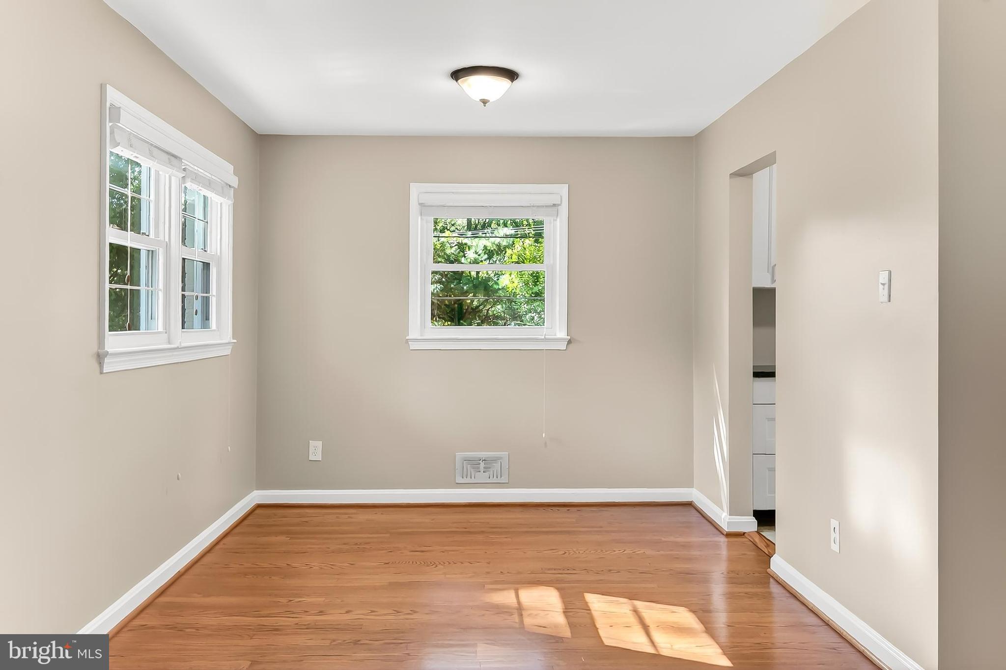 FALLS CHURCH CITY - Residential