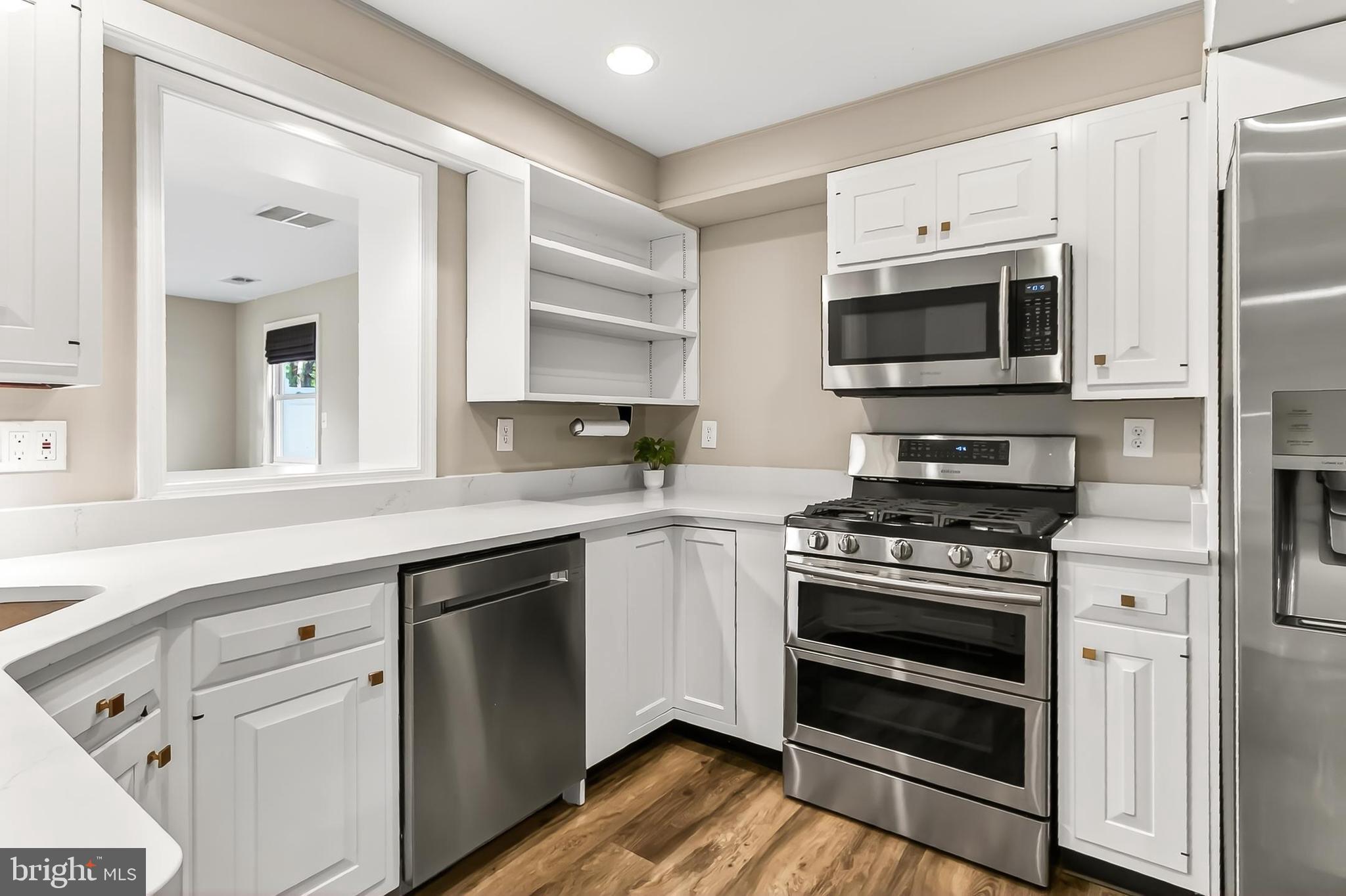 FALLS CHURCH CITY - Residential