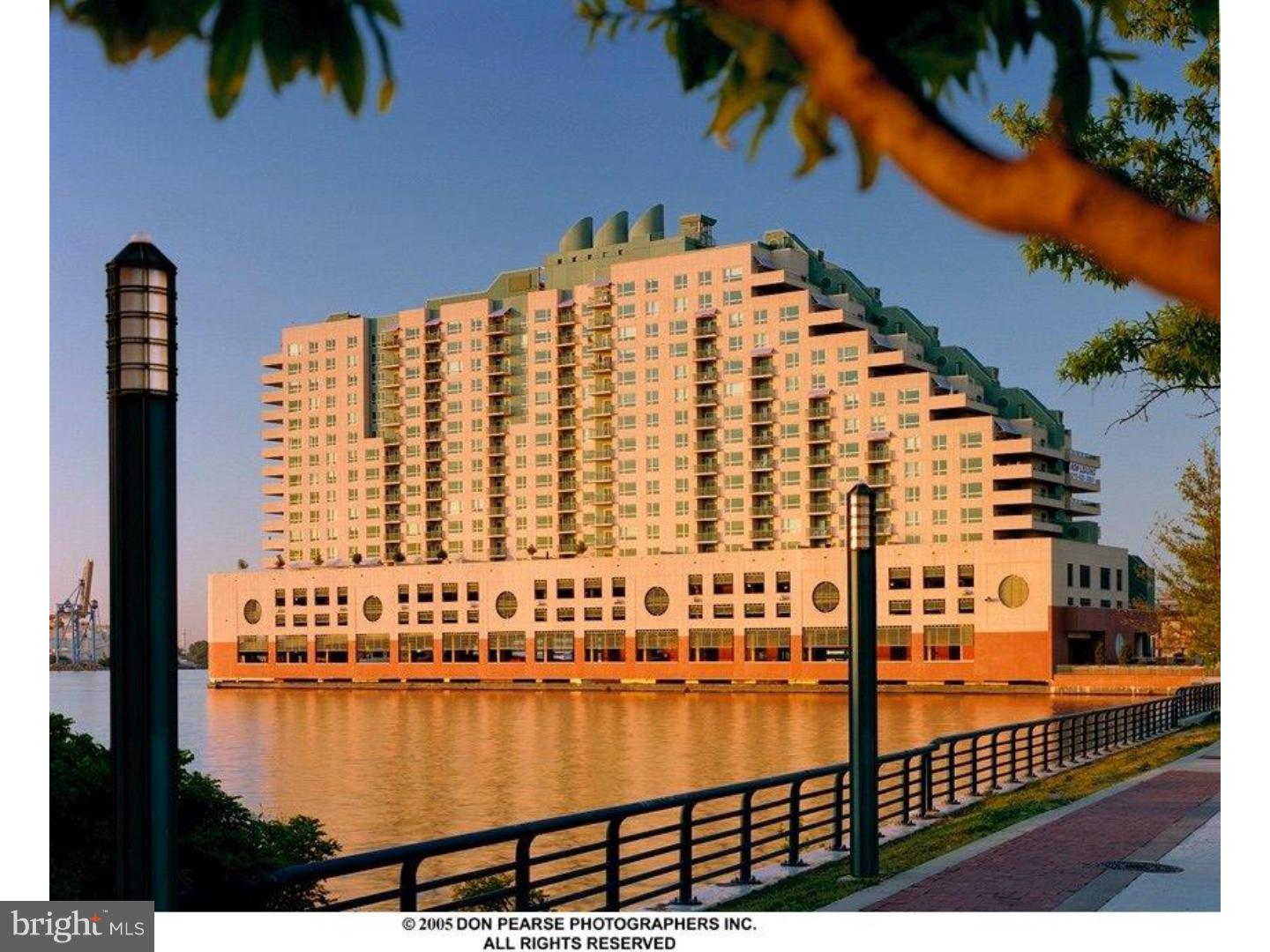 DOCKSIDE CONDOMINIUM - Residential