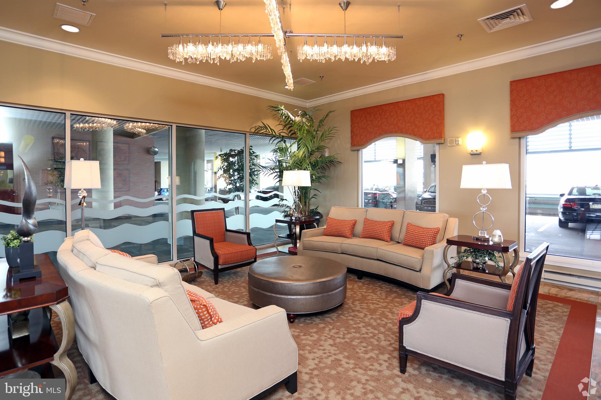DOCKSIDE CONDOMINIUM - Residential