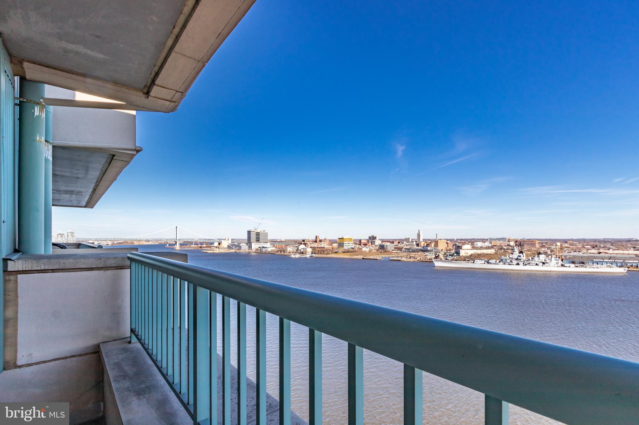 DOCKSIDE CONDOMINIUM - Residential