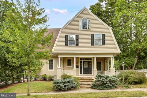 19 BERKS PLACE WYOMISSING PA 19610