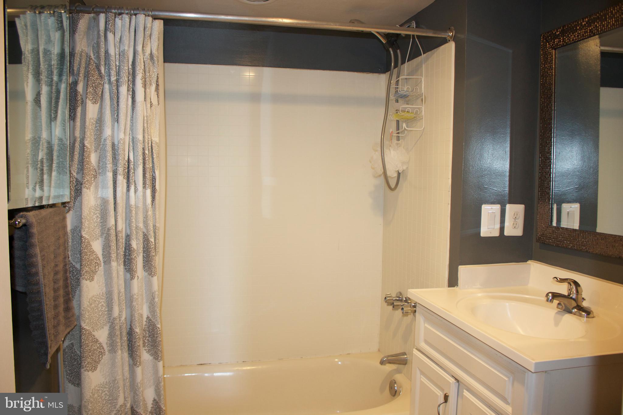 SPENCER GARDENS - Residential Lease