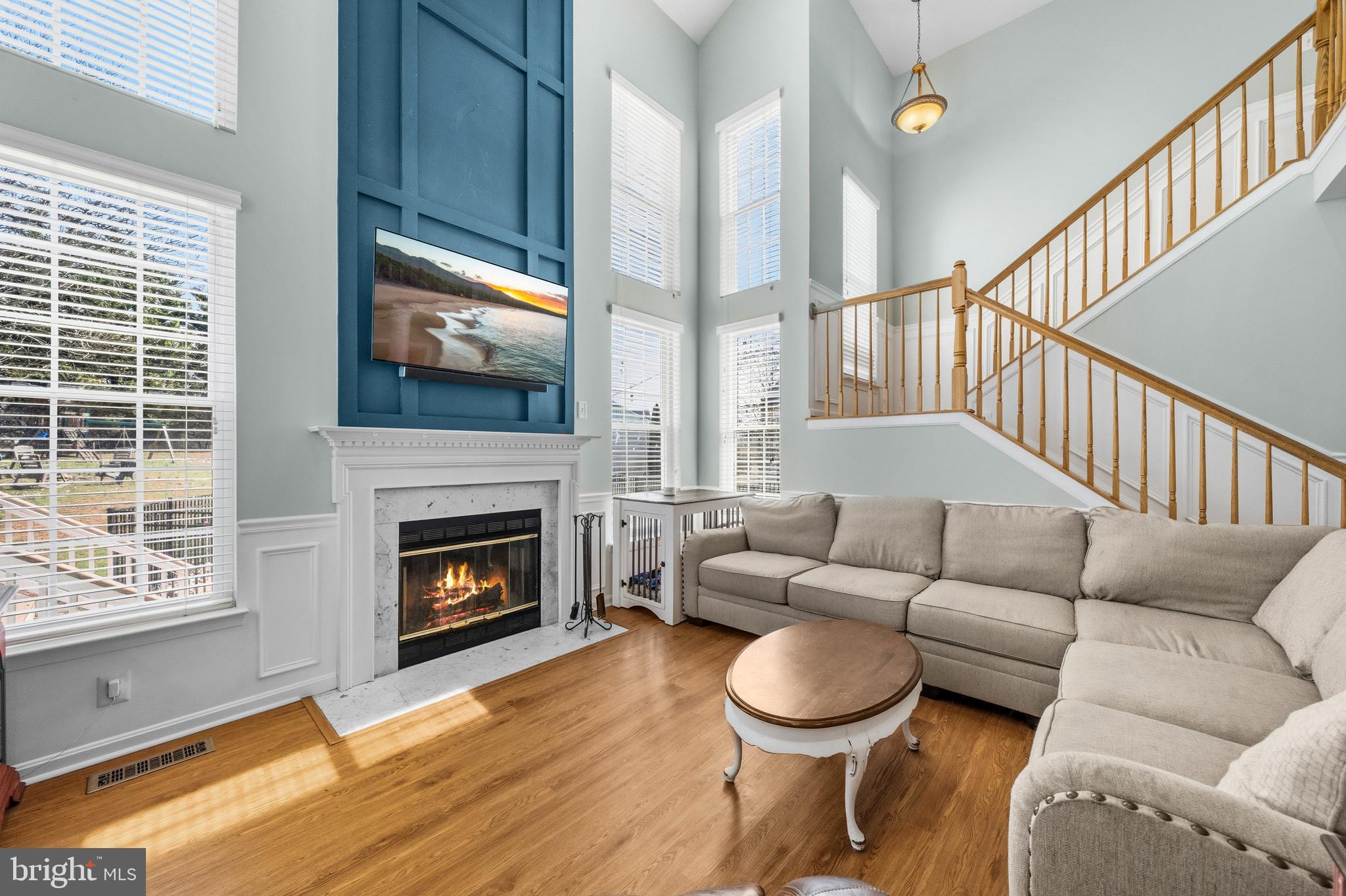 ROUND HILL - Residential