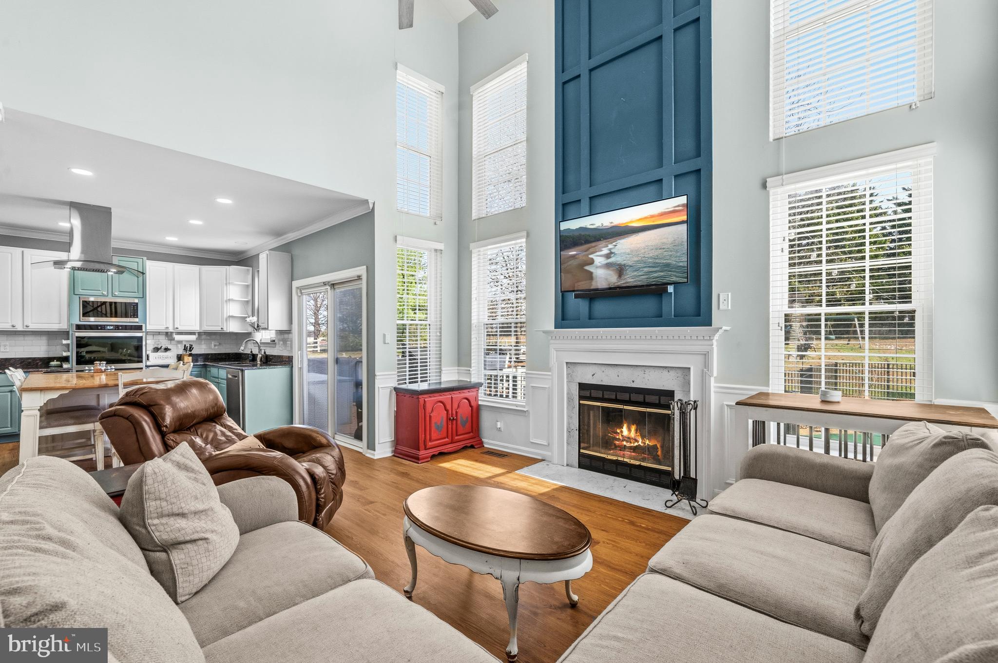 ROUND HILL - Residential