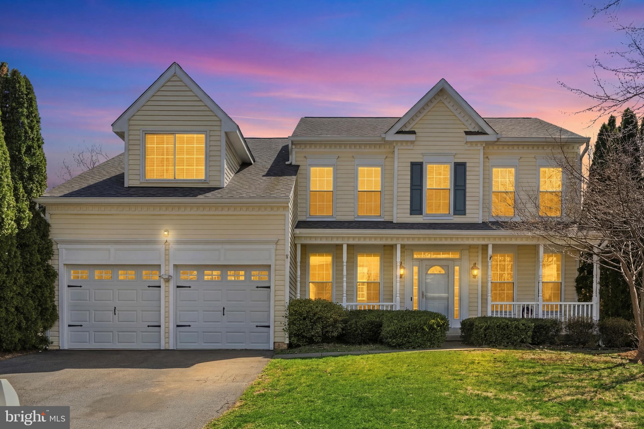 ROUND HILL - Residential