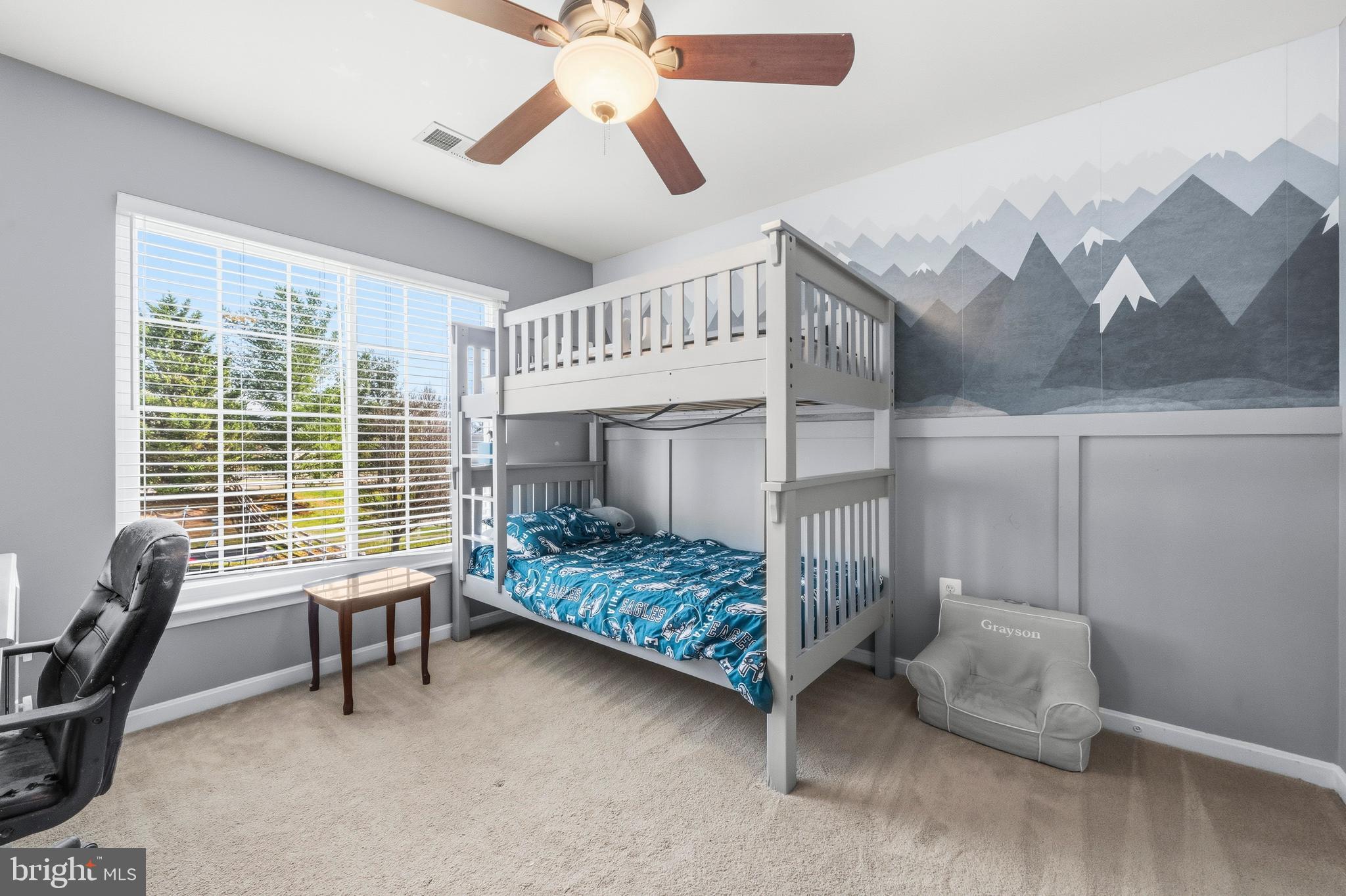 ROUND HILL - Residential