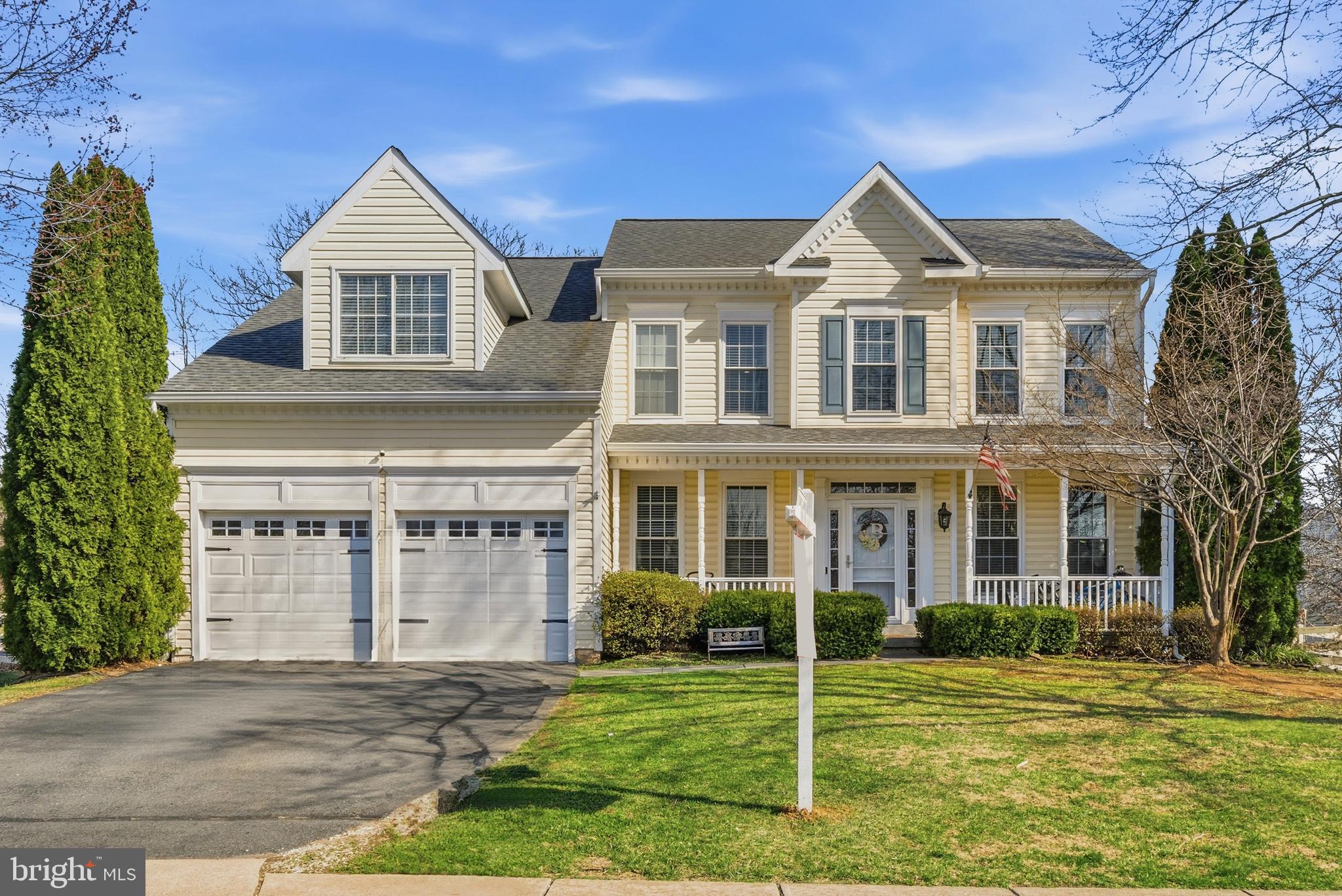 ROUND HILL - Residential