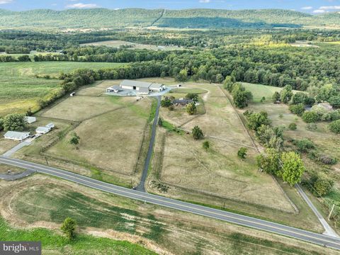 211 W MIDDLESEX DRIVE CARLISLE PA 17013