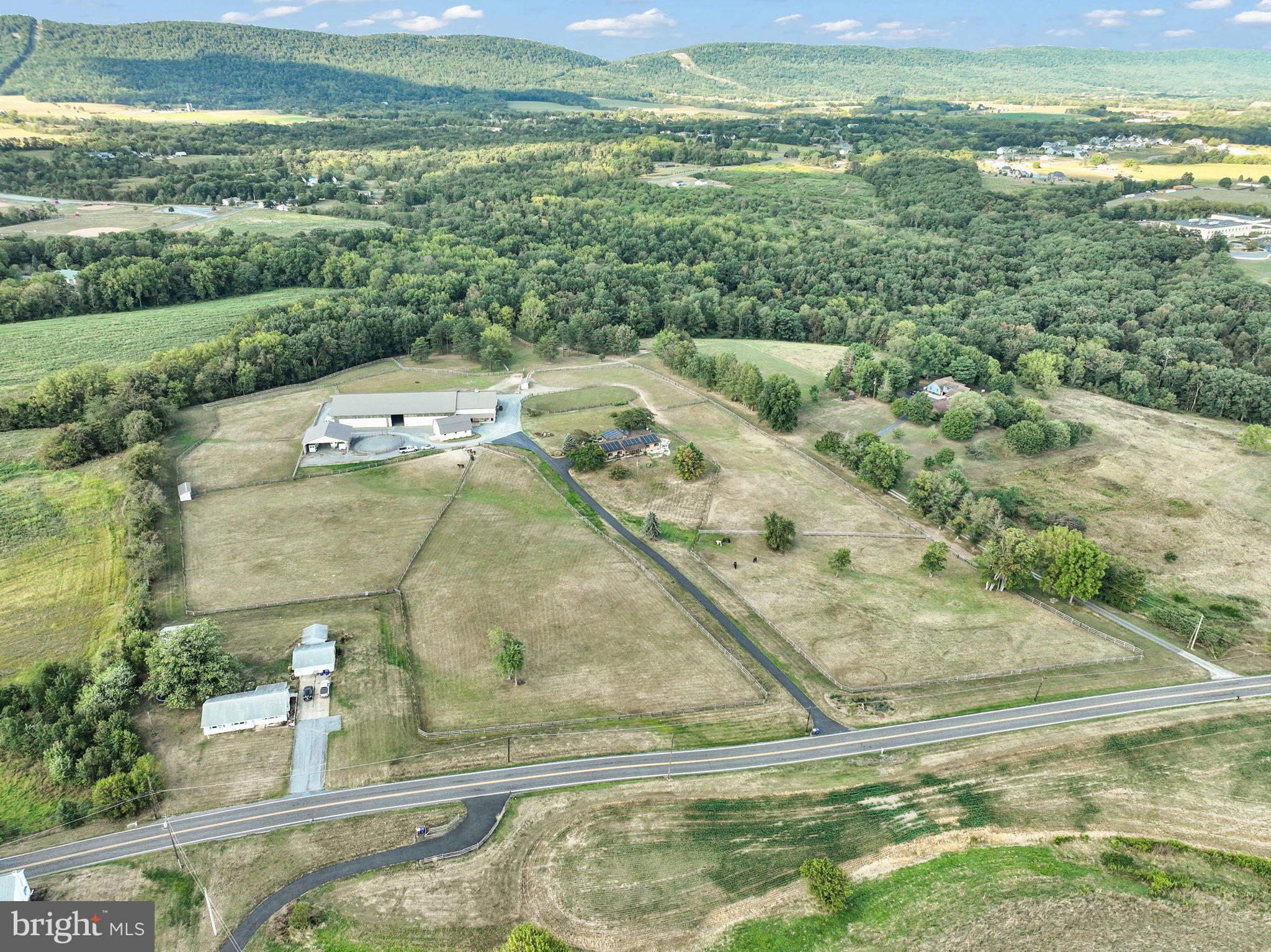 211 W MIDDLESEX DRIVE