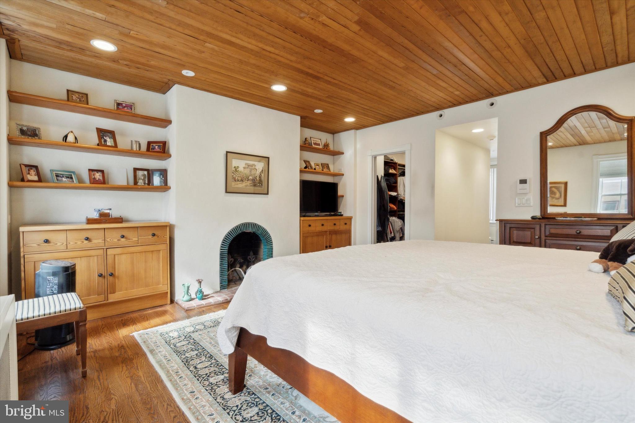 BELLA VISTA - Residential